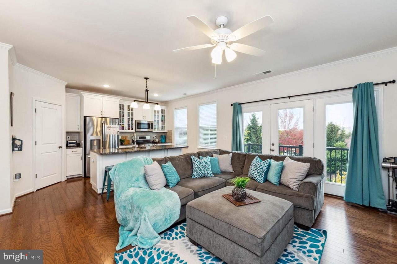 STONE MILL - Residential Lease