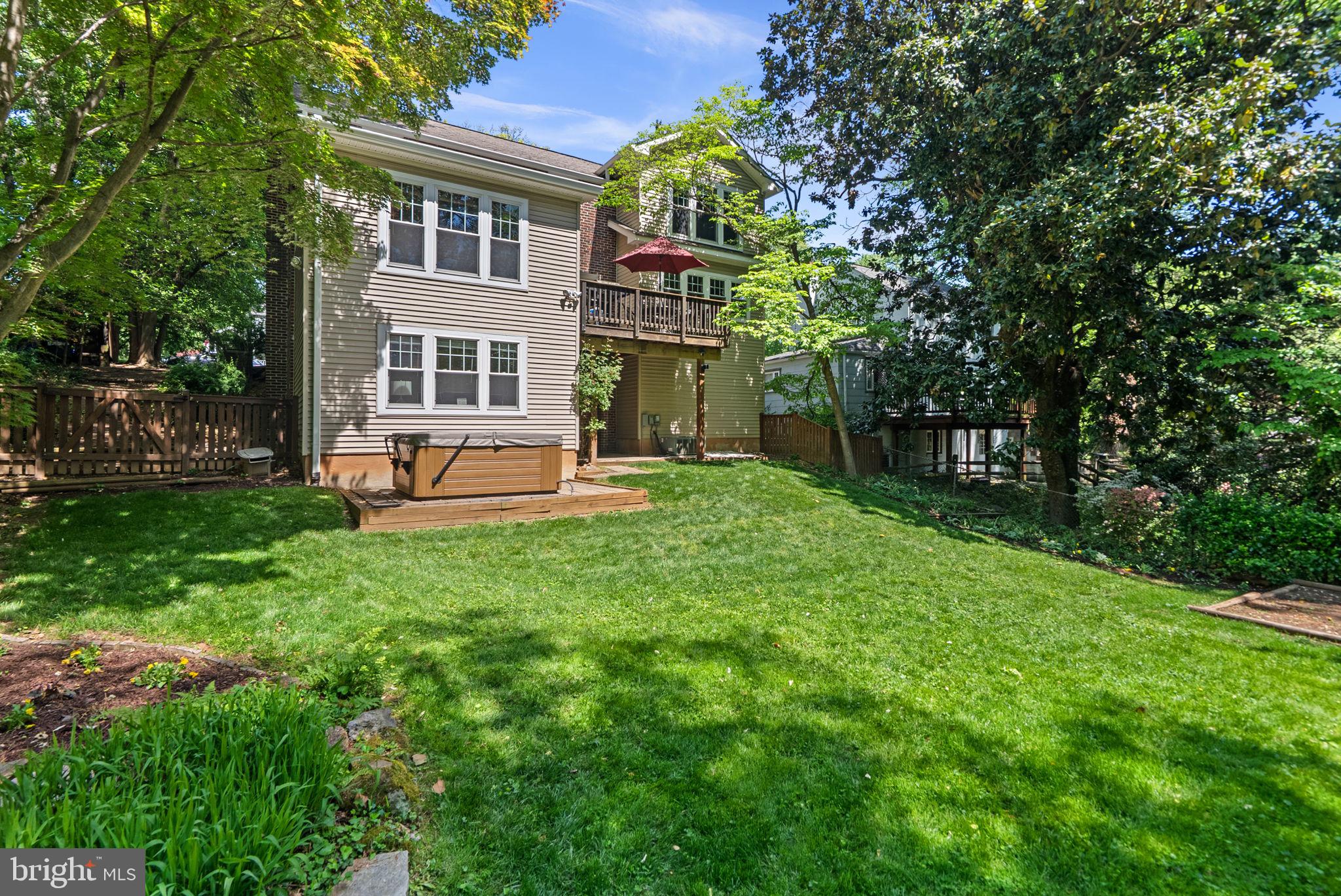 WOODMOOR - Residential
