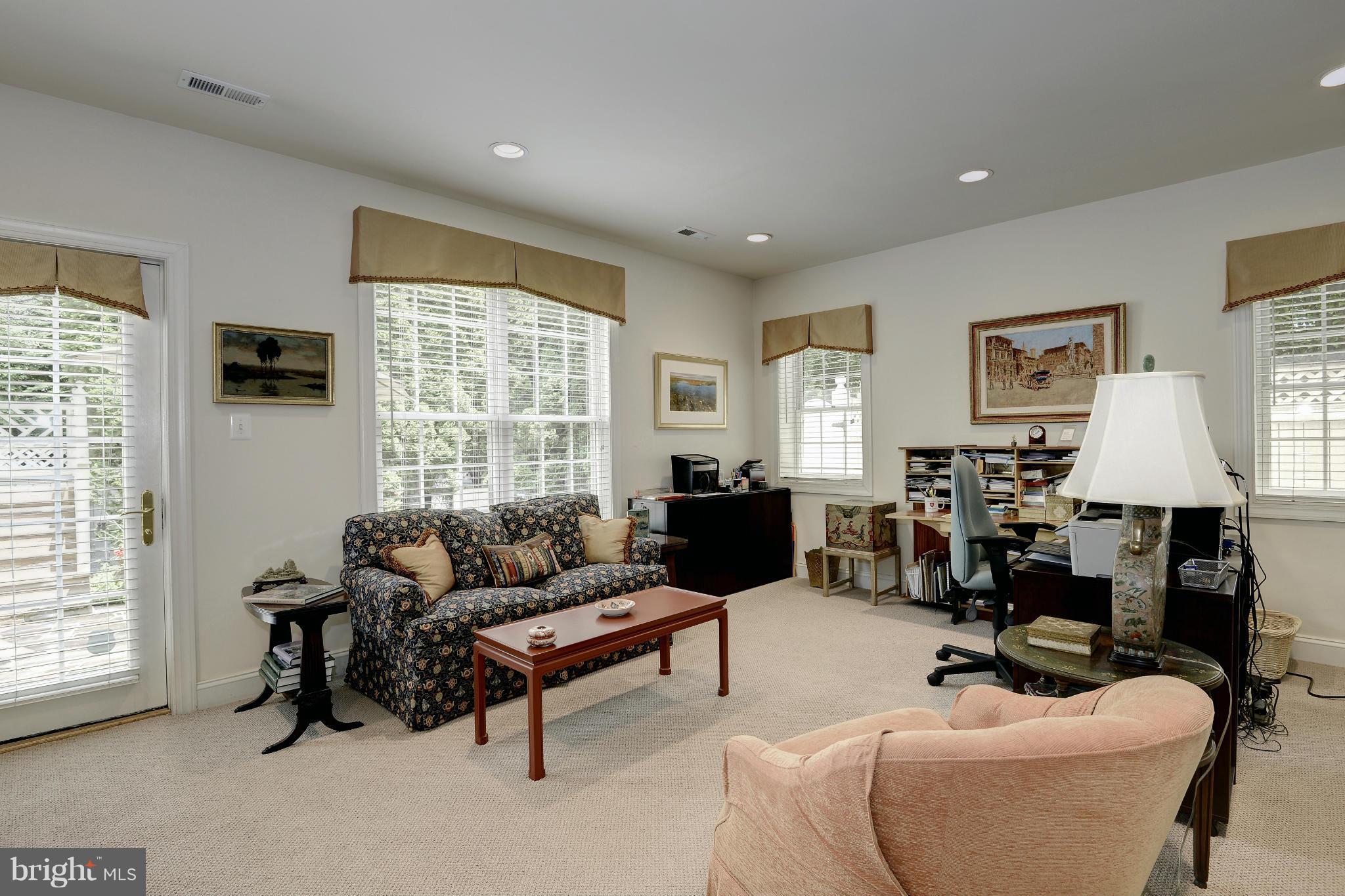 CHEVY CHASE - Residential