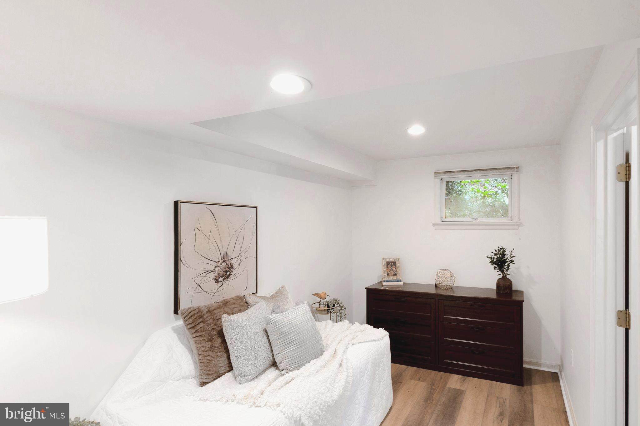 BRADFORD ESTATES - Residential