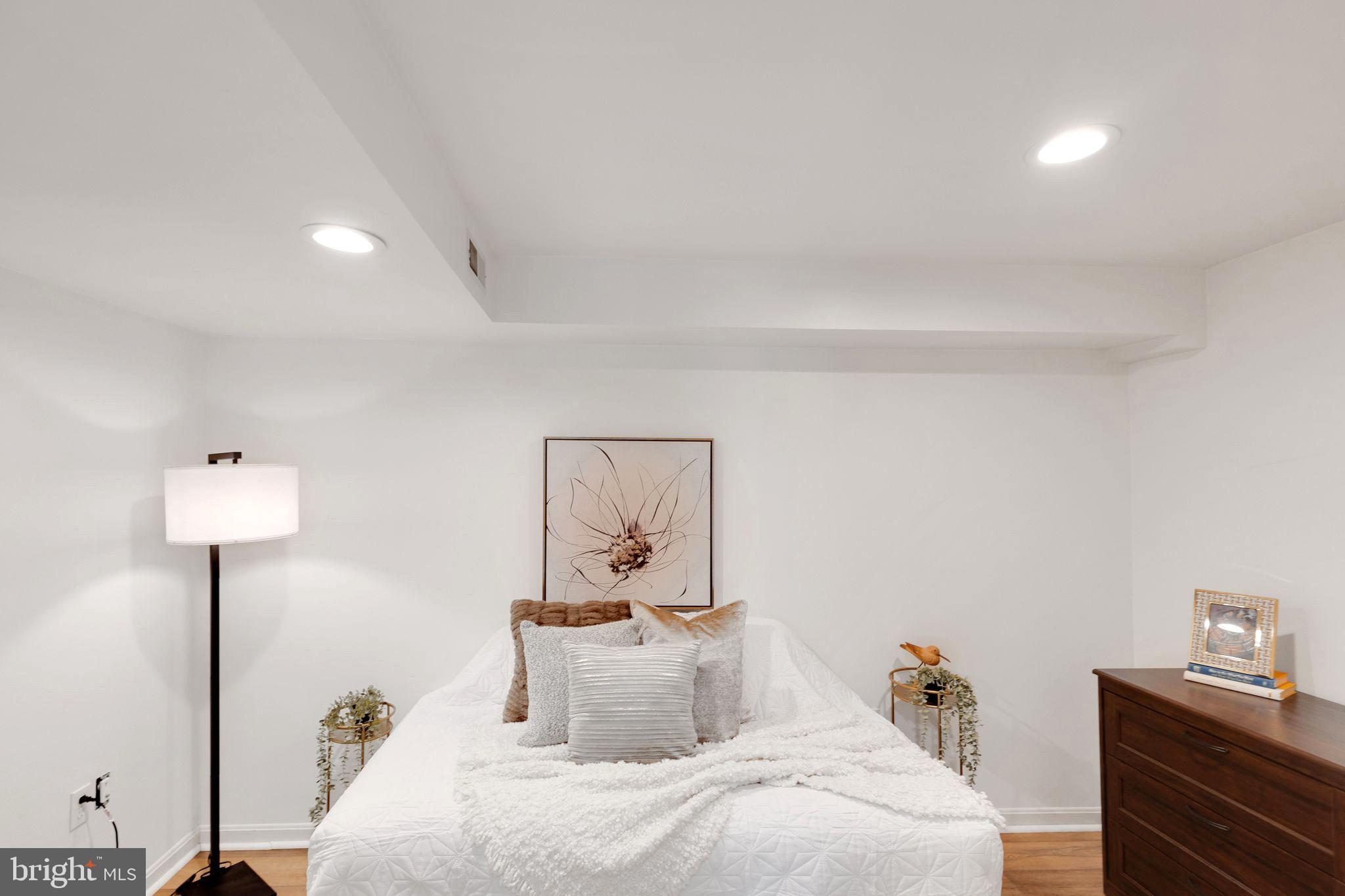 BRADFORD ESTATES - Residential