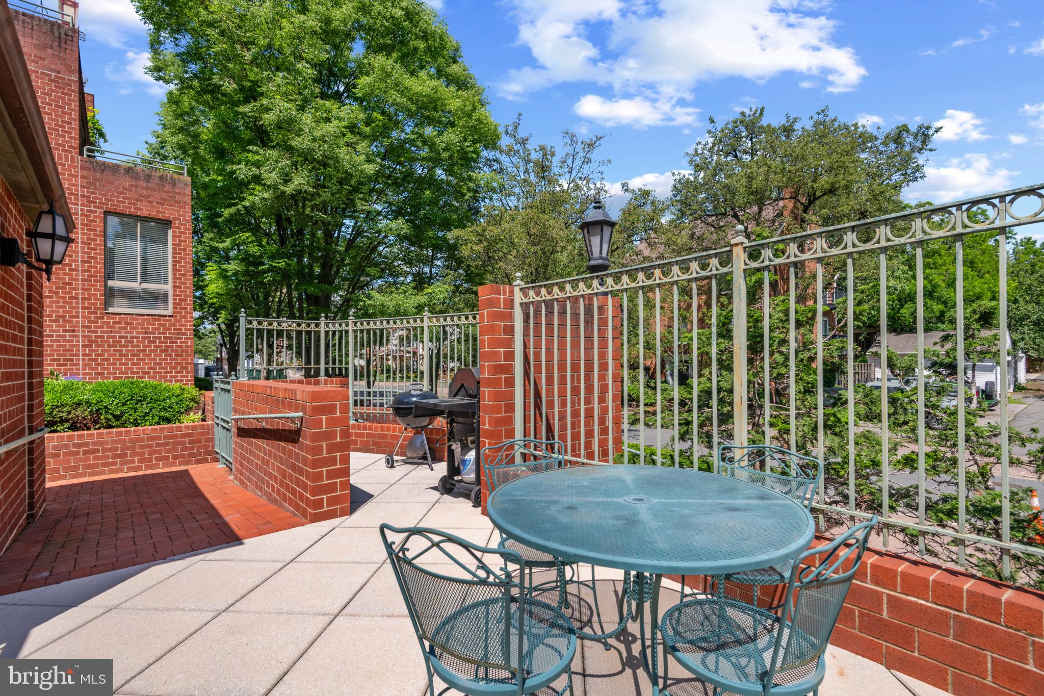 BALLSTON - Residential