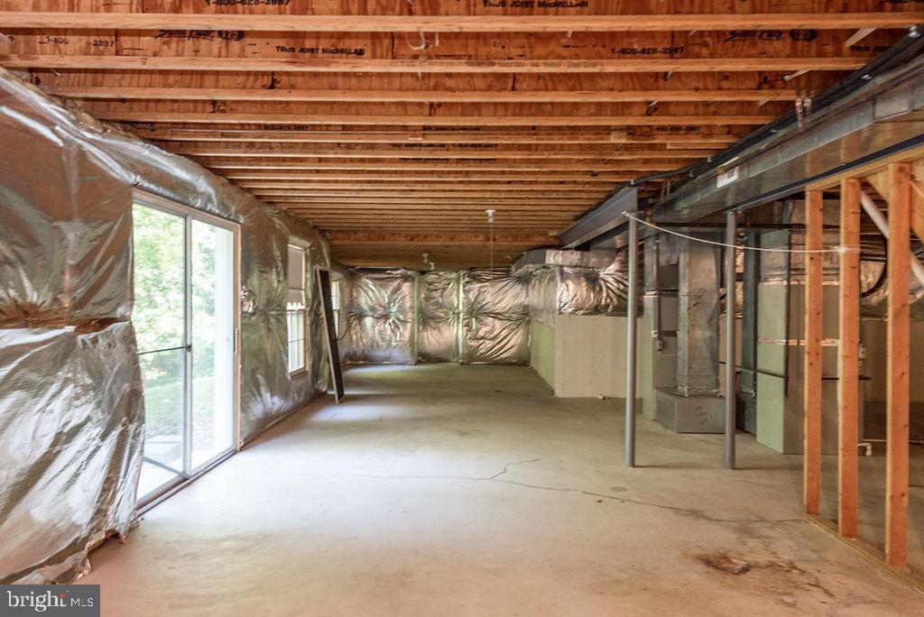 CROSSPOINTE - Residential