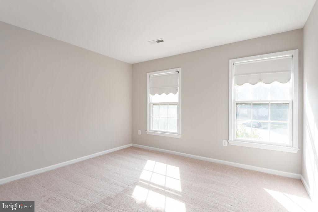 CROSSPOINTE - Residential