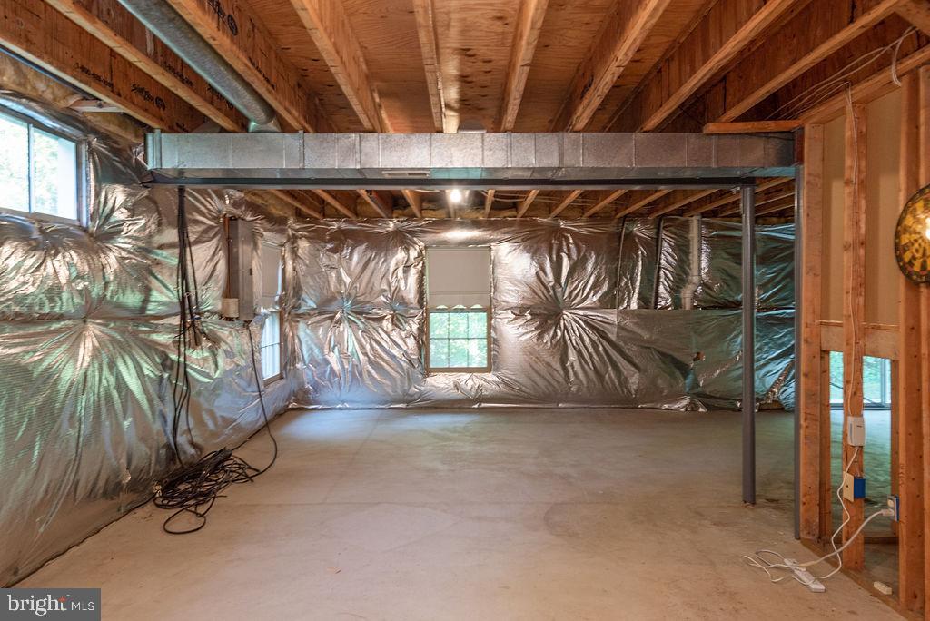 CROSSPOINTE - Residential