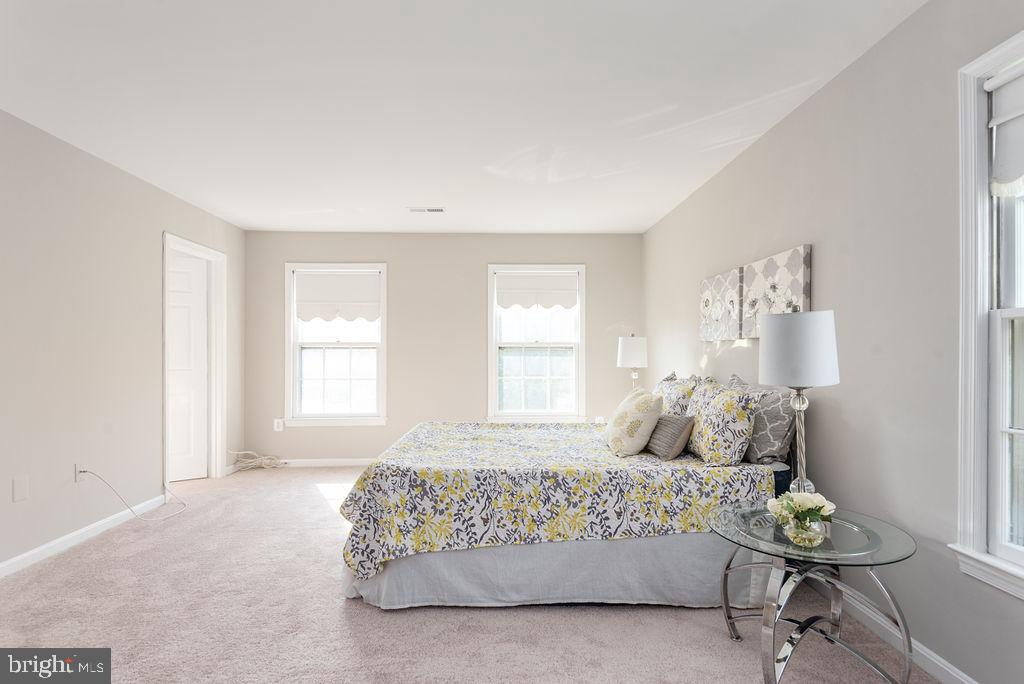 CROSSPOINTE - Residential