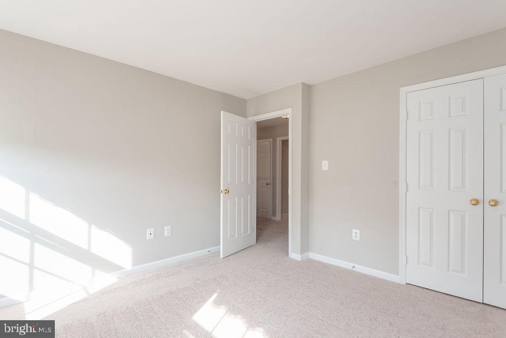 CROSSPOINTE - Residential