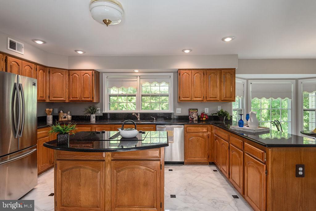 CROSSPOINTE - Residential