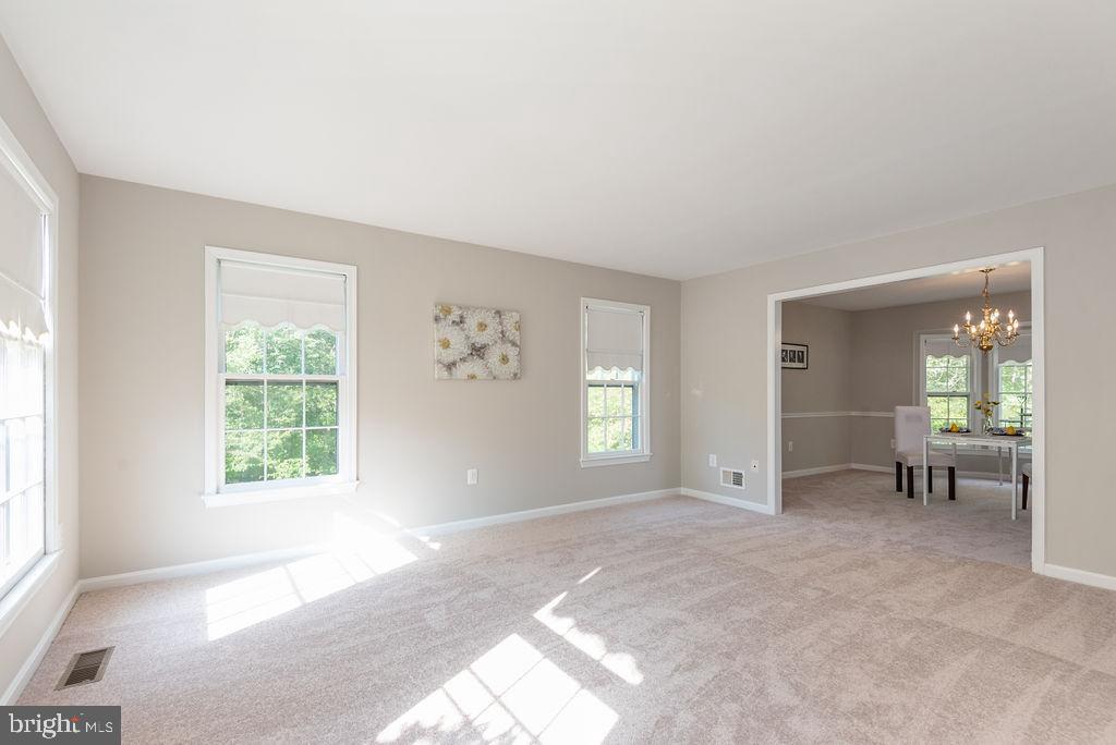 CROSSPOINTE - Residential