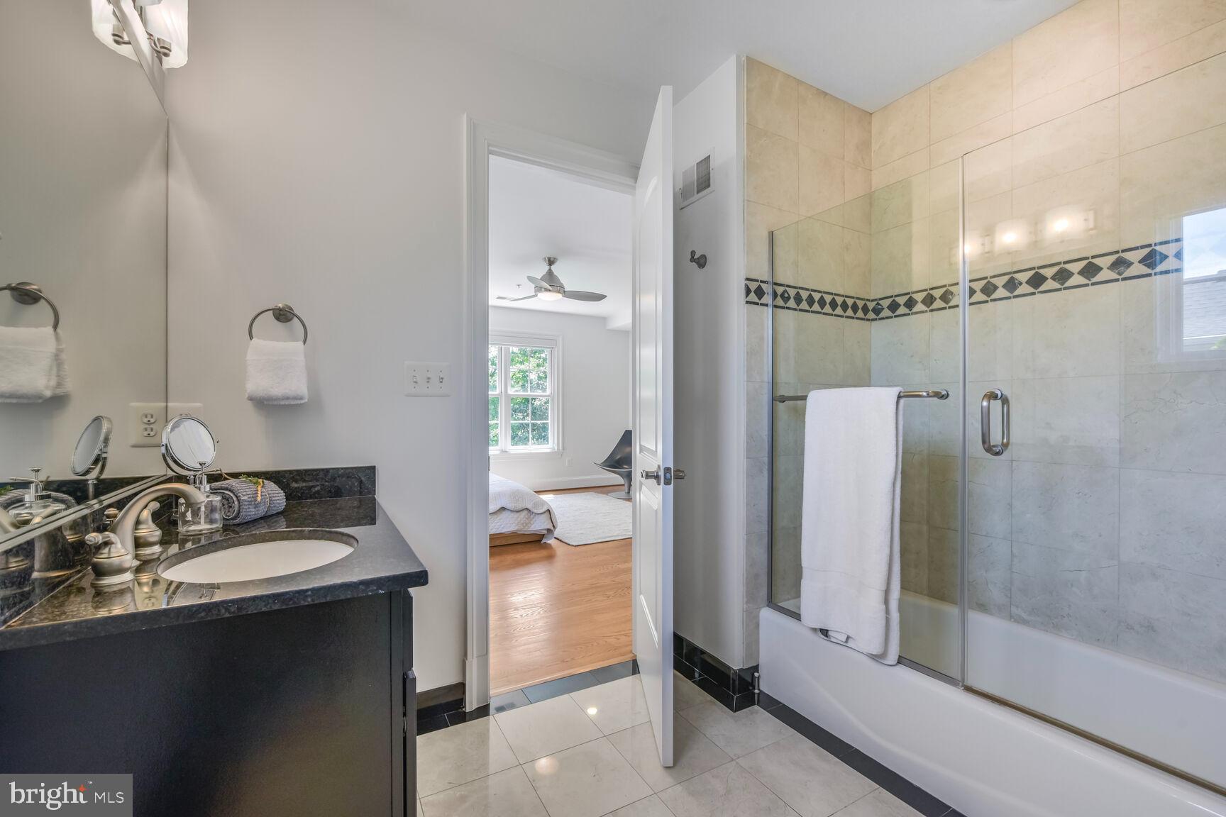 WHITEHALL MANOR - Residential