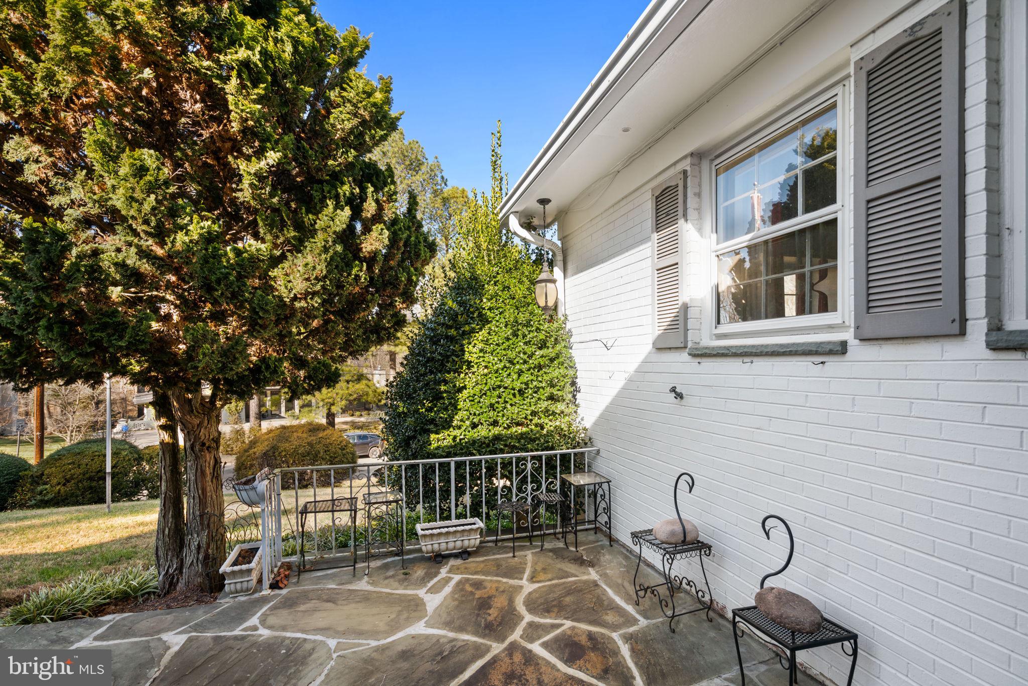 BANNOCKBURN ESTATES - Residential