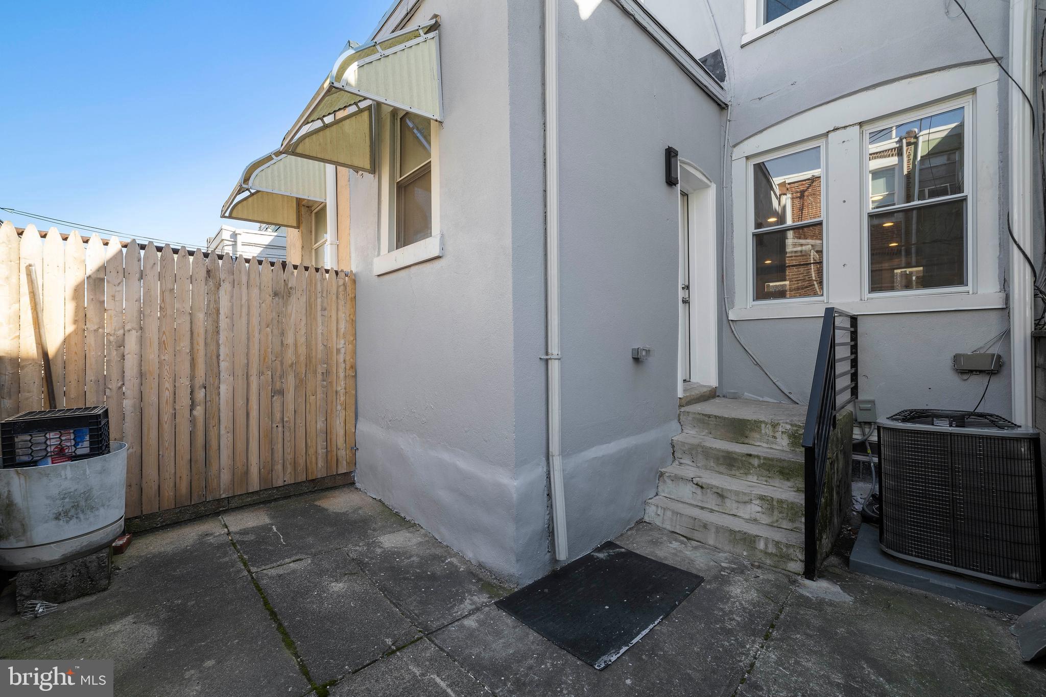 WEST PASSYUNK - Residential