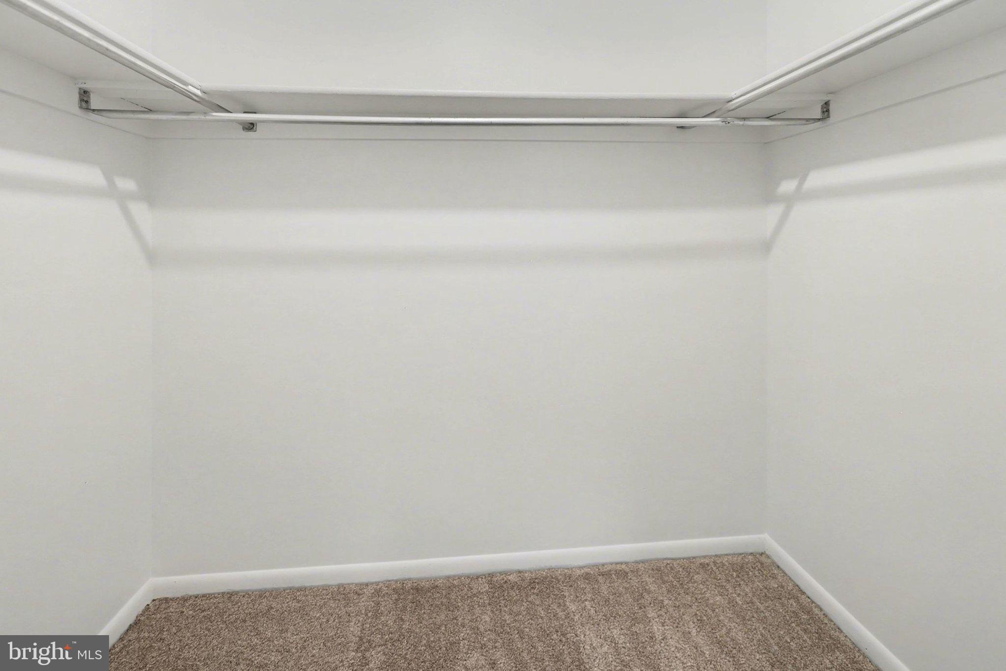 CENTER SQUARE MANOR - Residential