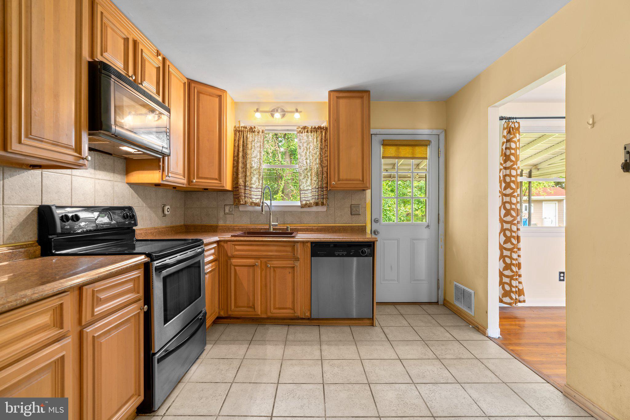 STONEYBROOK - Residential