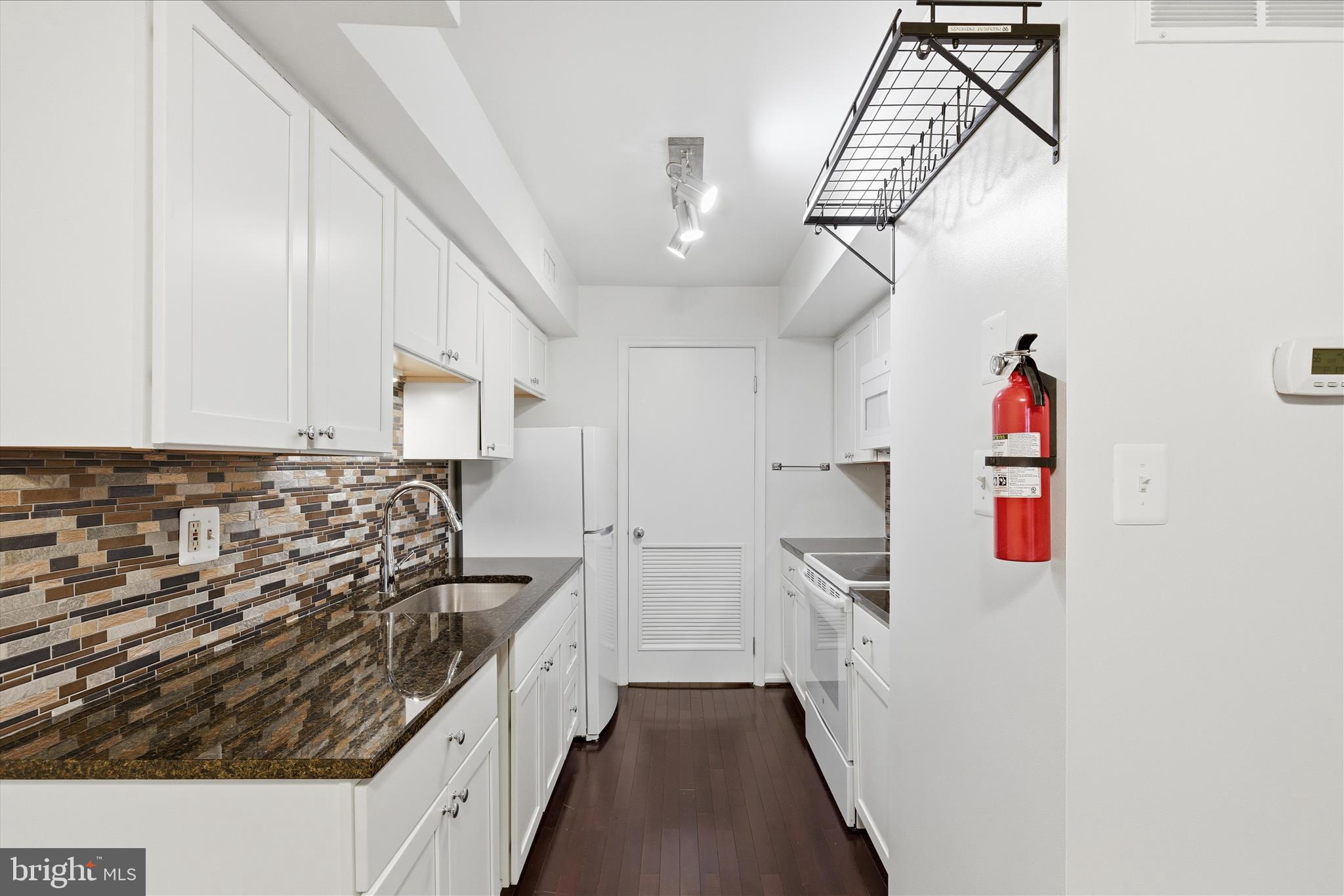 WINDGATE III - Residential