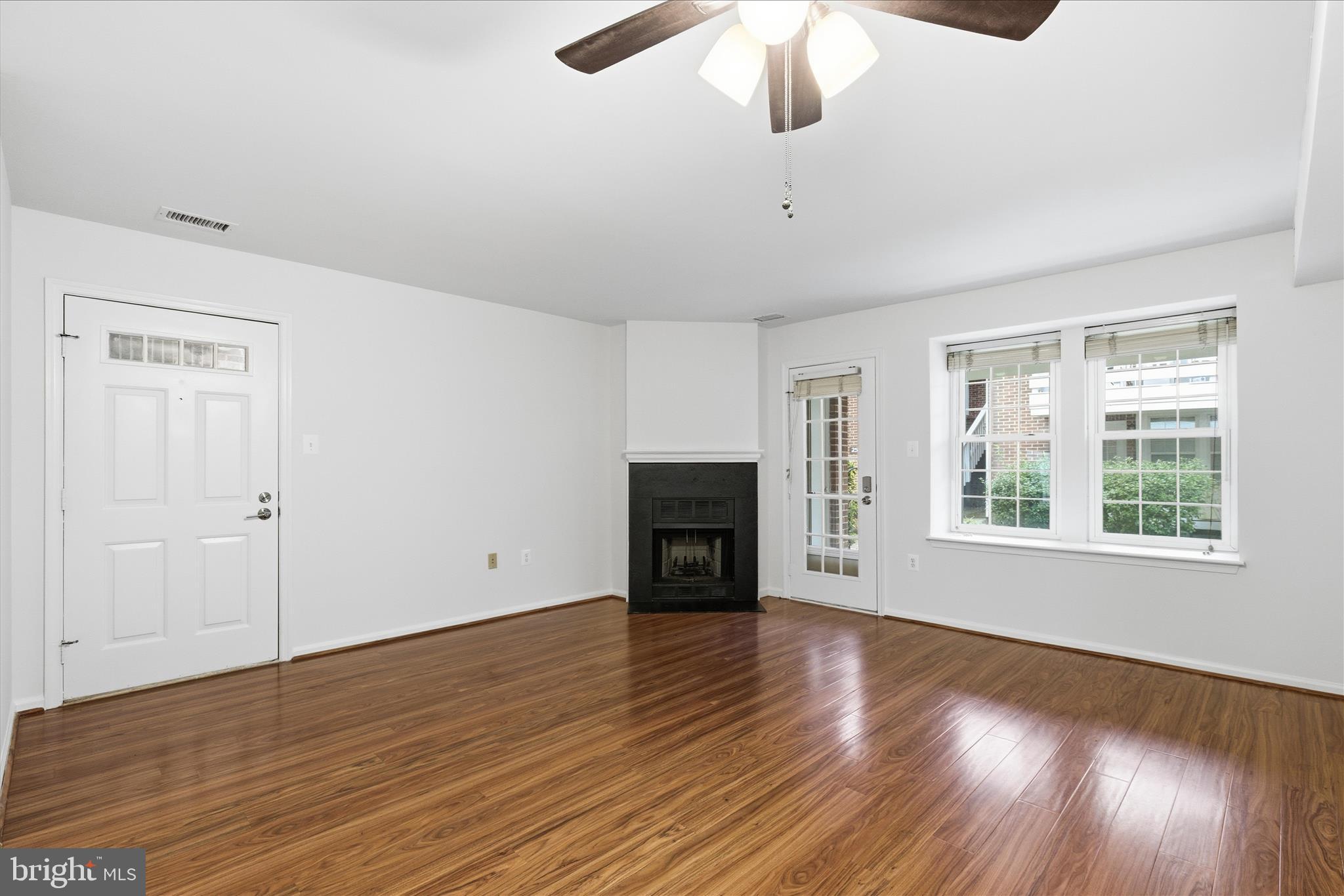 WINDGATE III - Residential