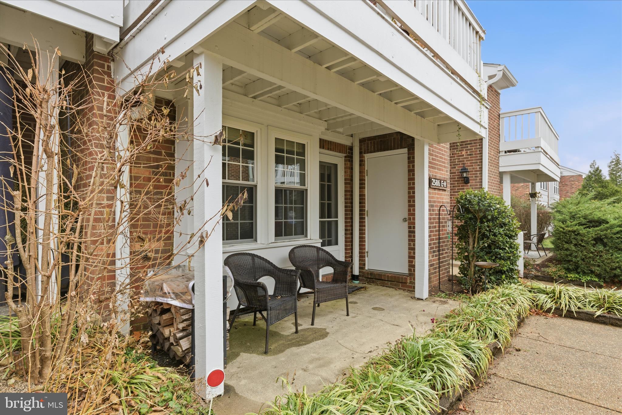 2586 S ARLINGTON MILL DRIVE E E