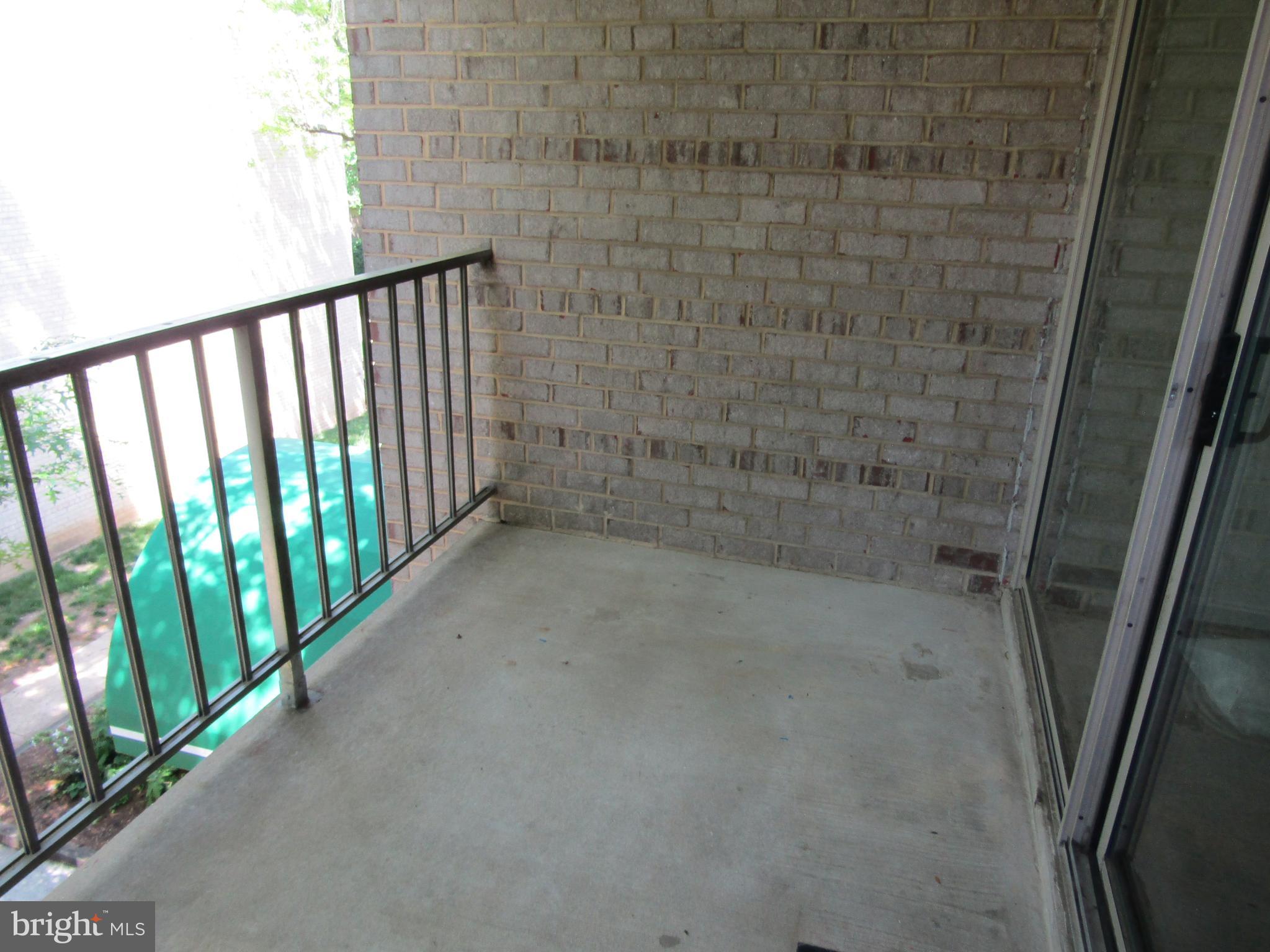 CANTERBURY SQUARE - Residential Lease