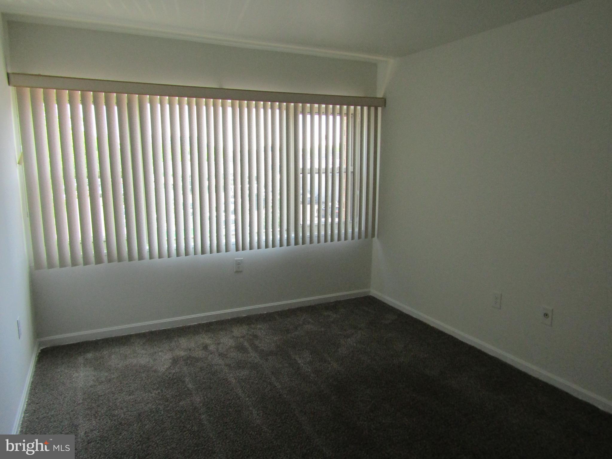 CANTERBURY SQUARE - Residential Lease