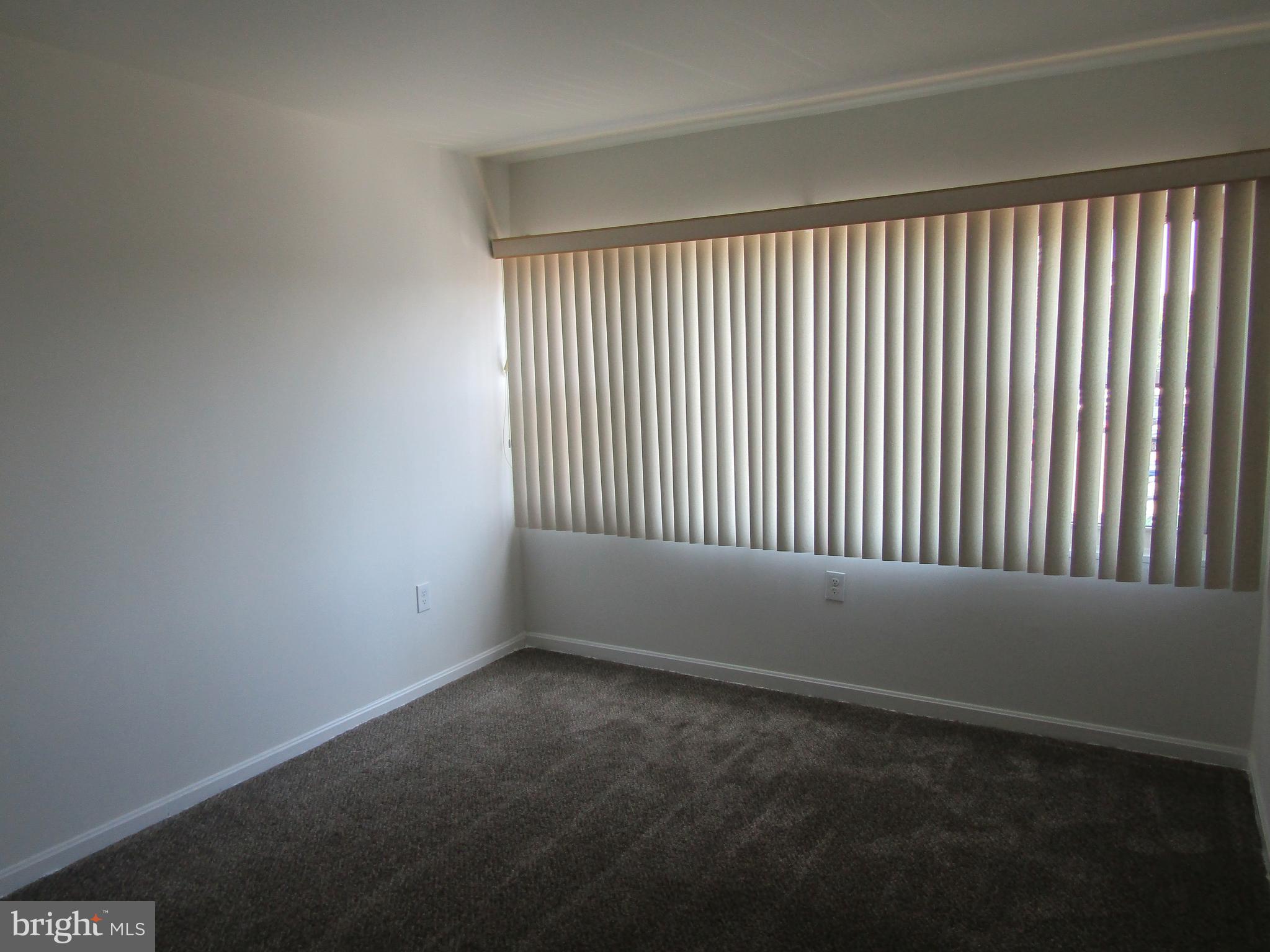 CANTERBURY SQUARE - Residential Lease