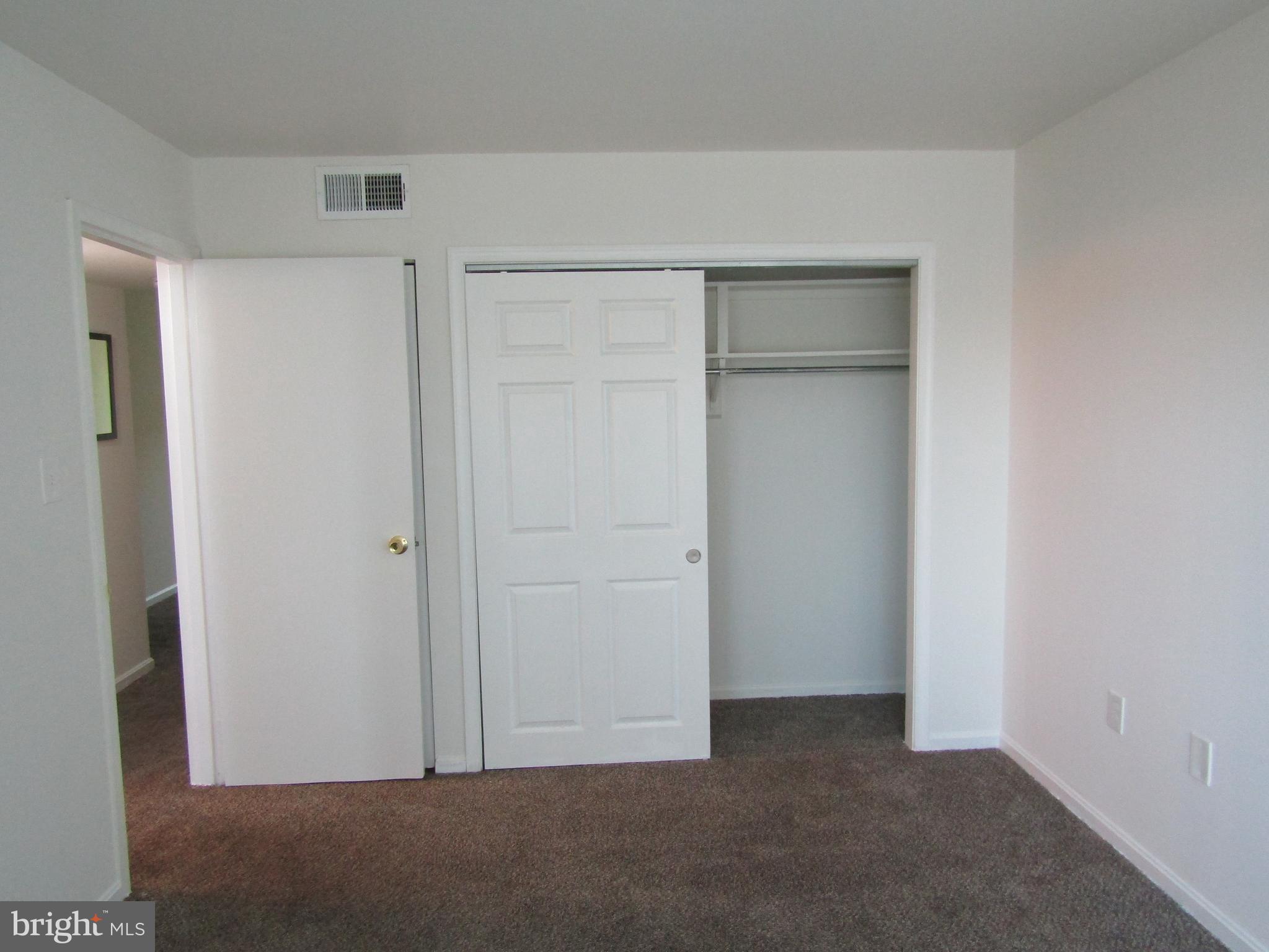 CANTERBURY SQUARE - Residential Lease