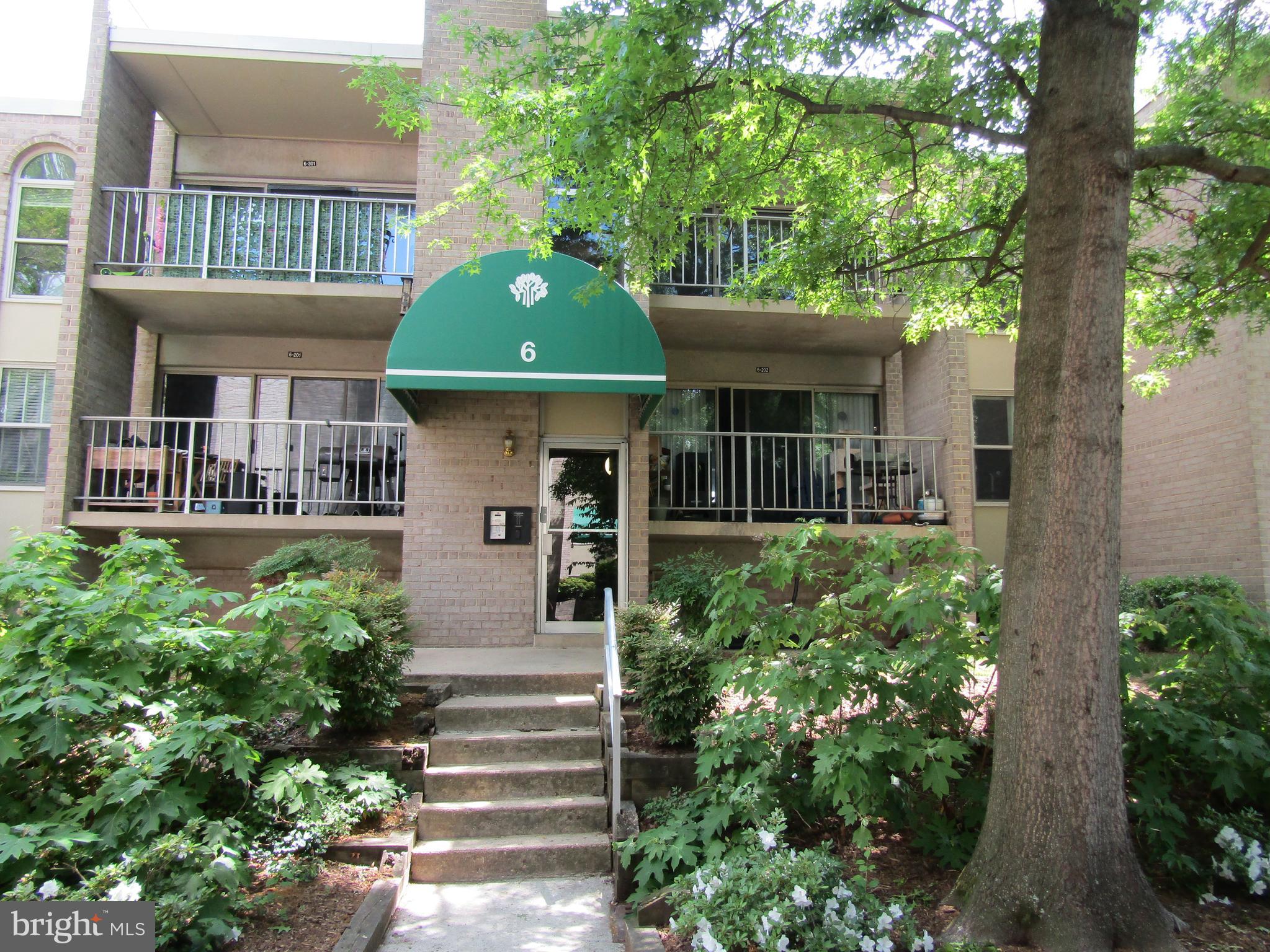 CANTERBURY SQUARE - Residential Lease