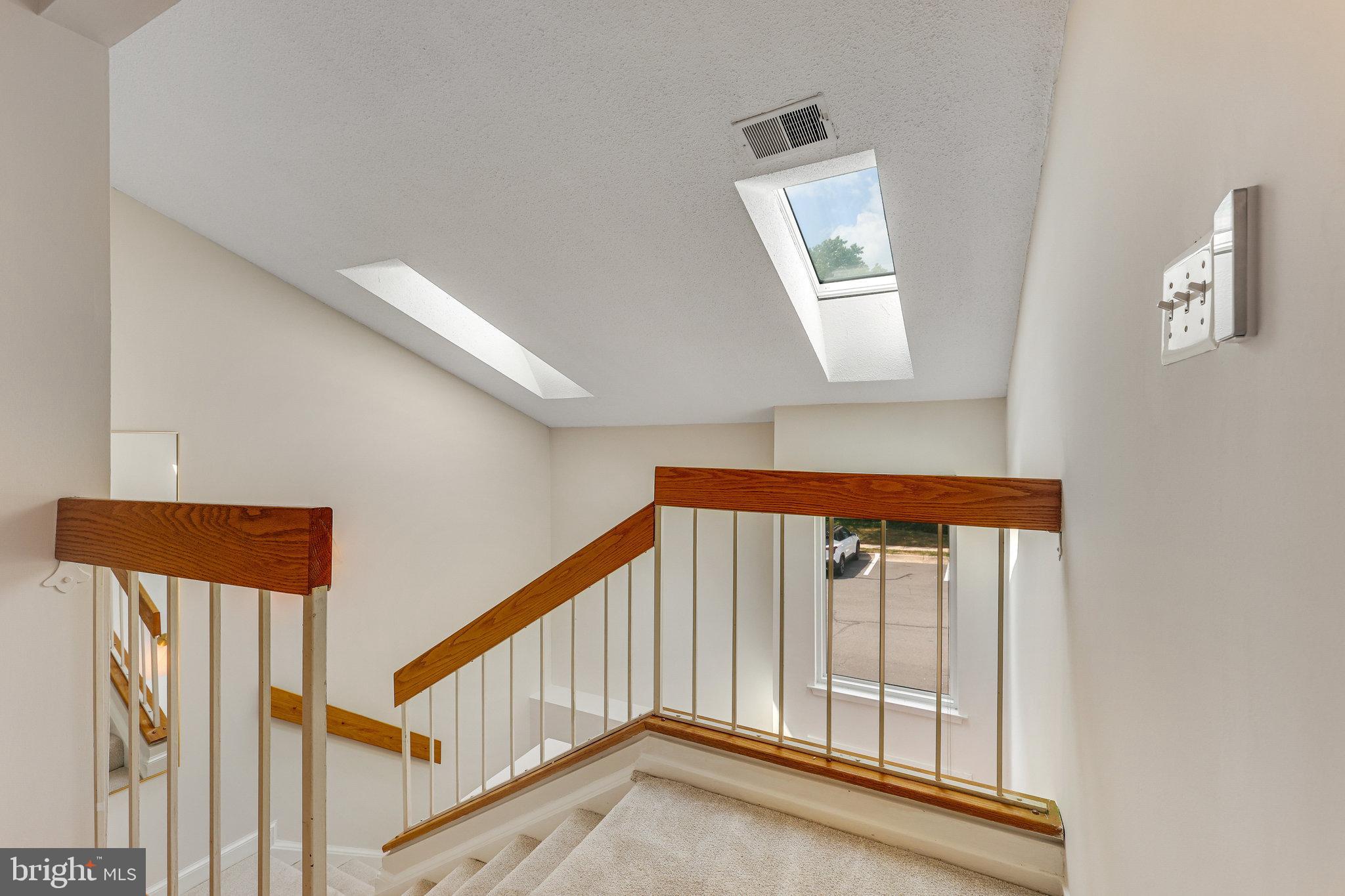 VILLARIDGE - Residential