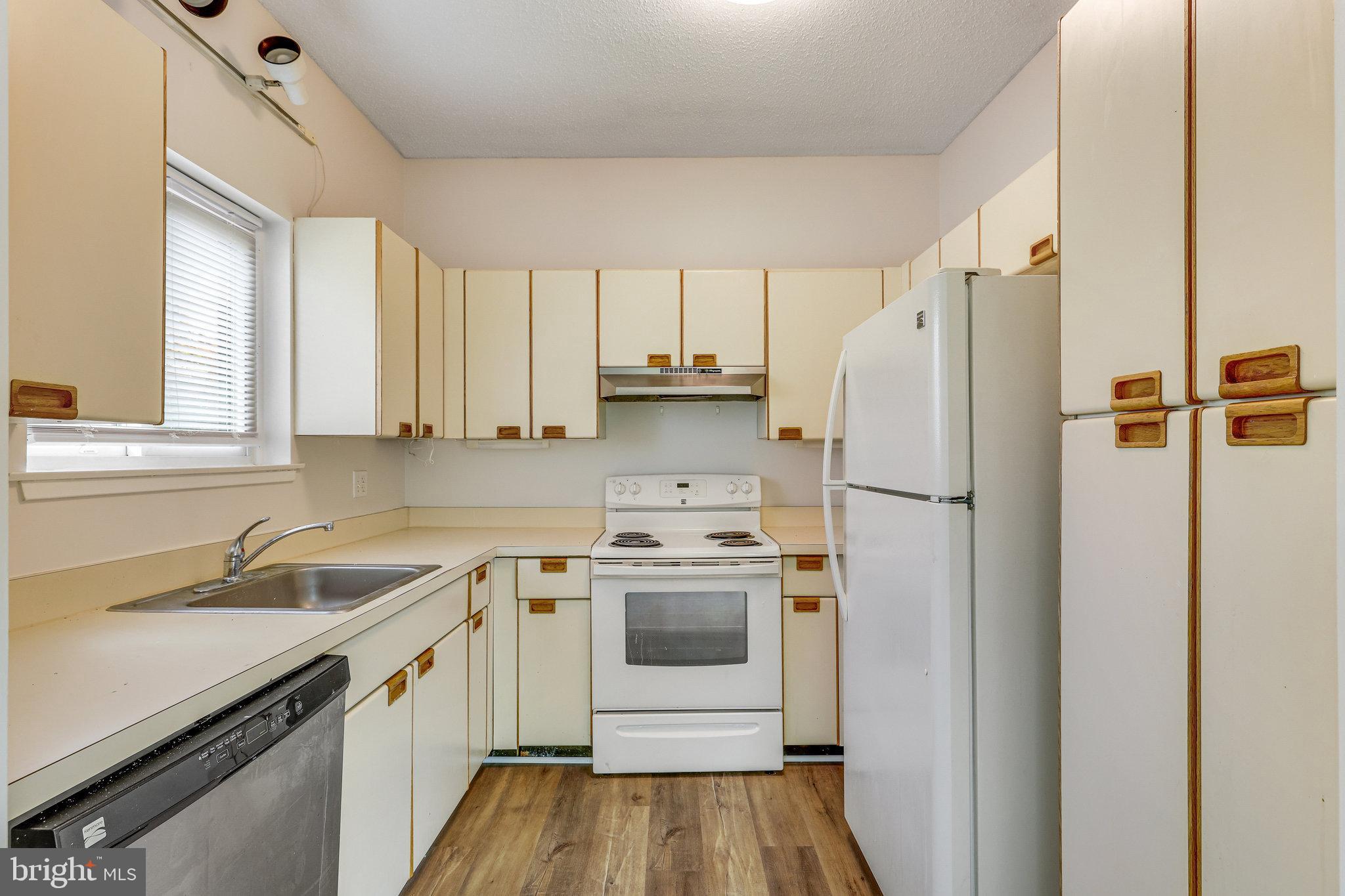 VILLARIDGE - Residential