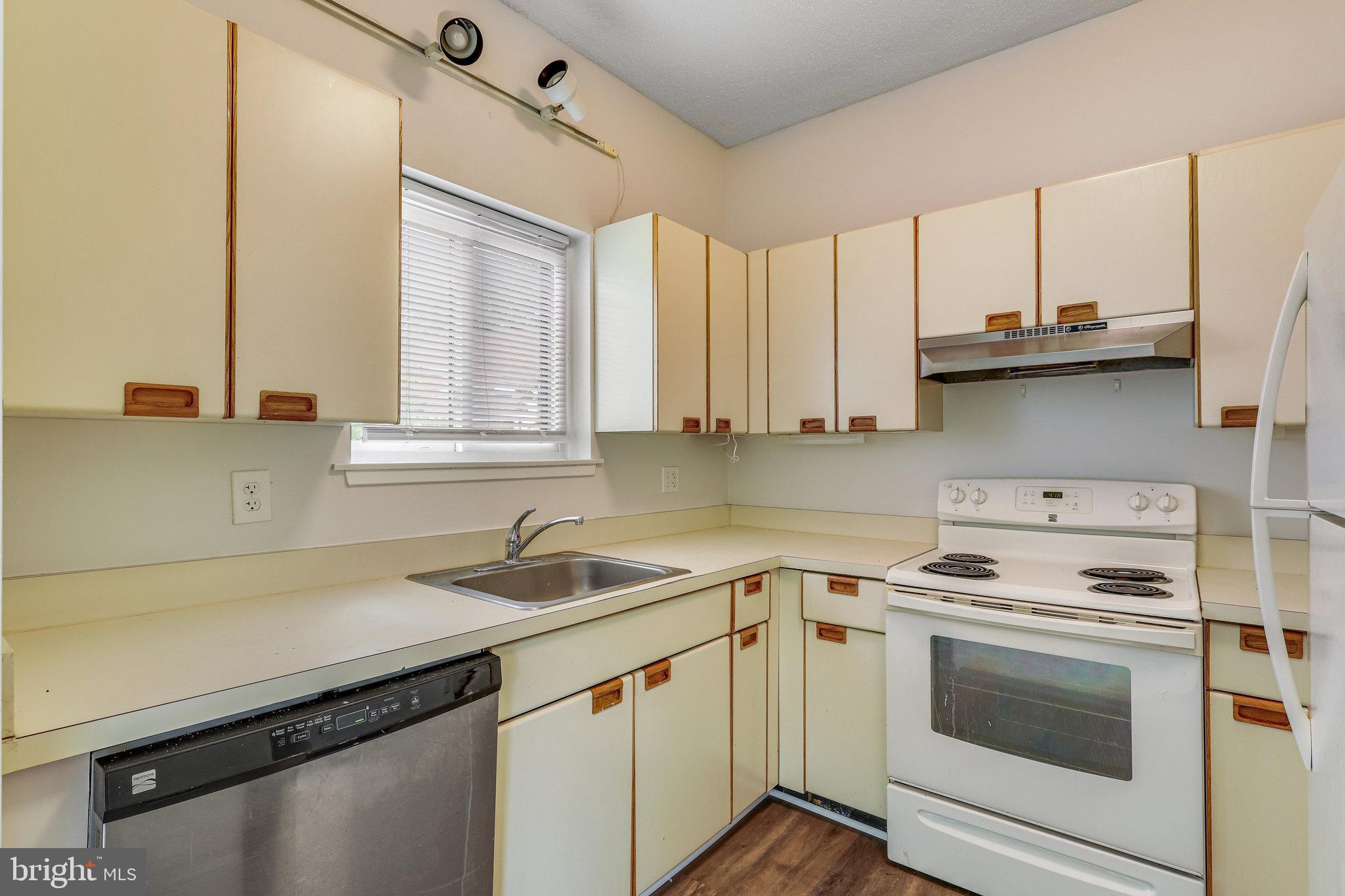 VILLARIDGE - Residential