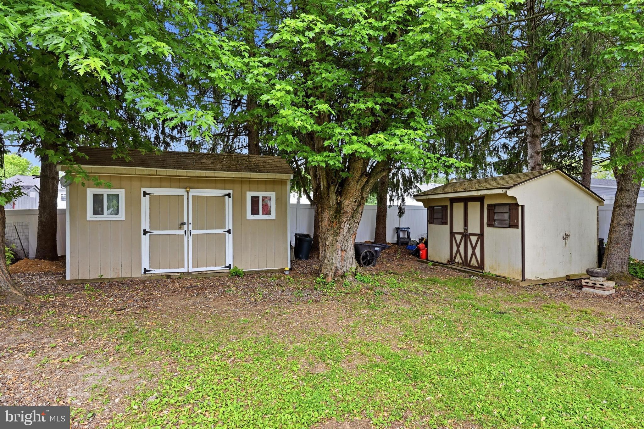 WILLOWBROOK - Residential
