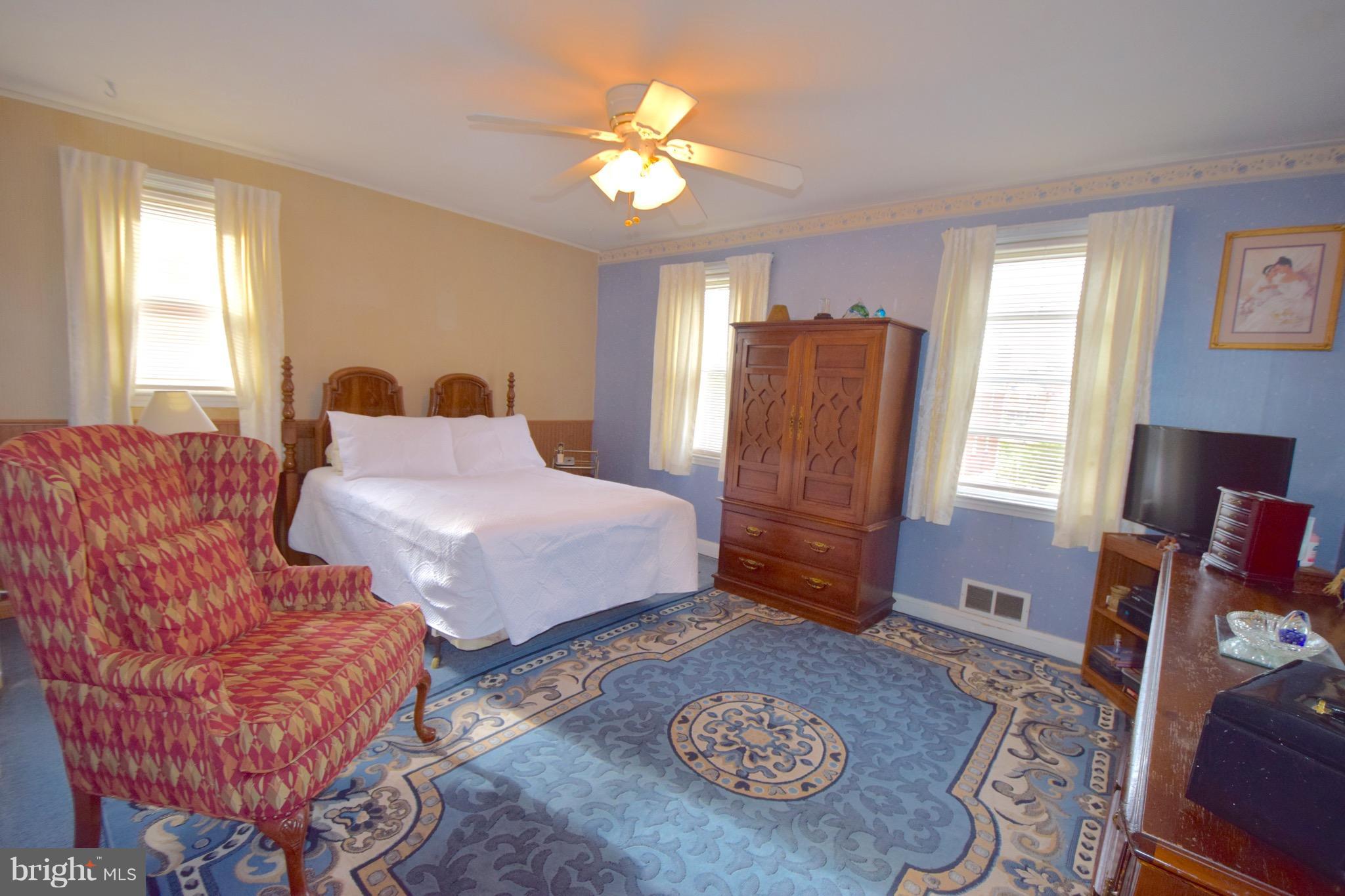 CLAREMONT-FREEDOM - Residential