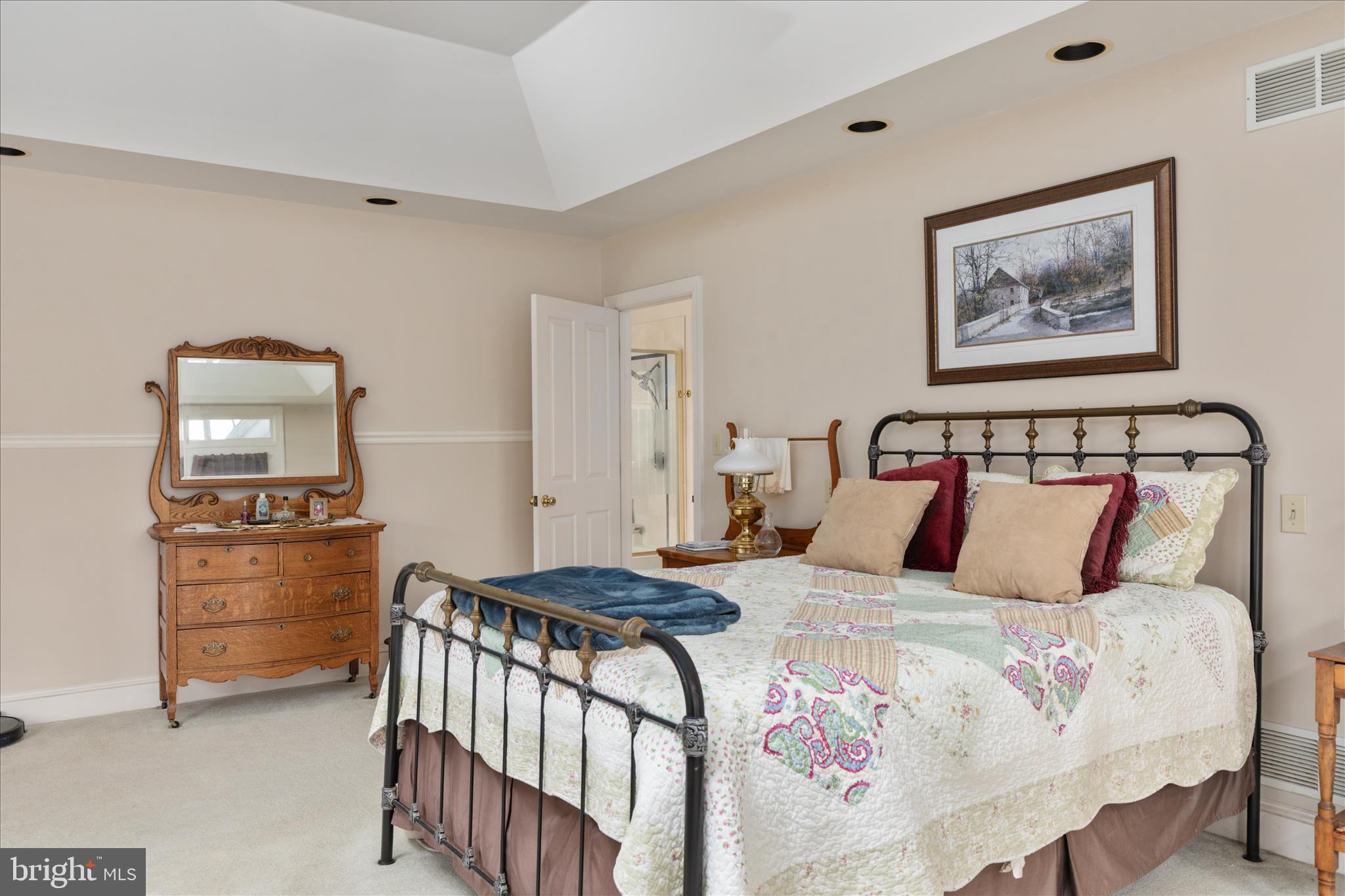 SPRING HOLLOW ESTATES - Residential