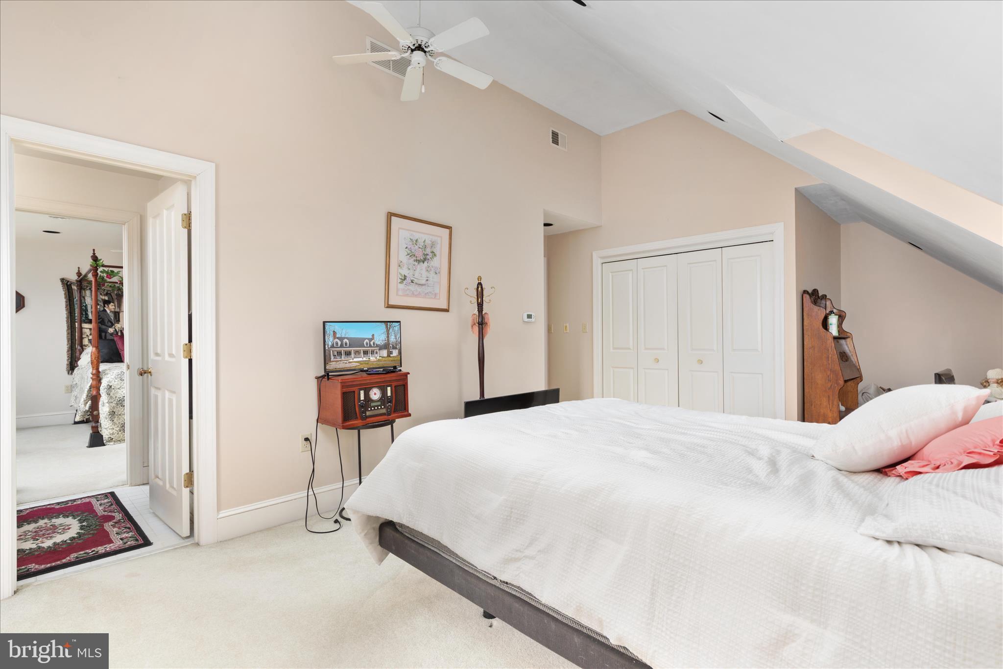 SPRING HOLLOW ESTATES - Residential