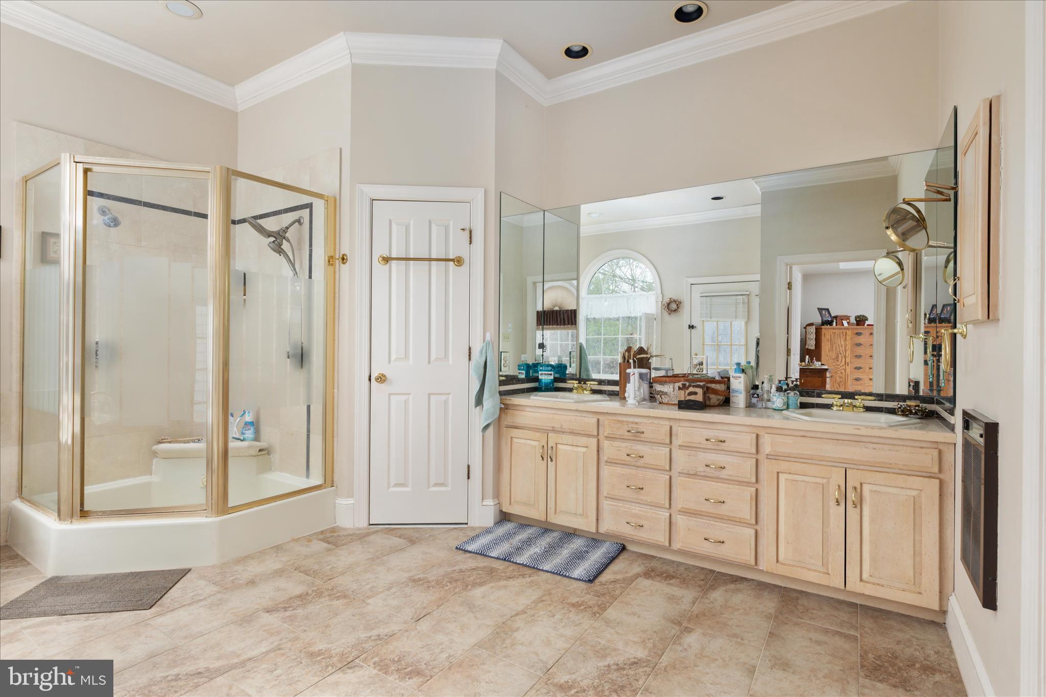 SPRING HOLLOW ESTATES - Residential