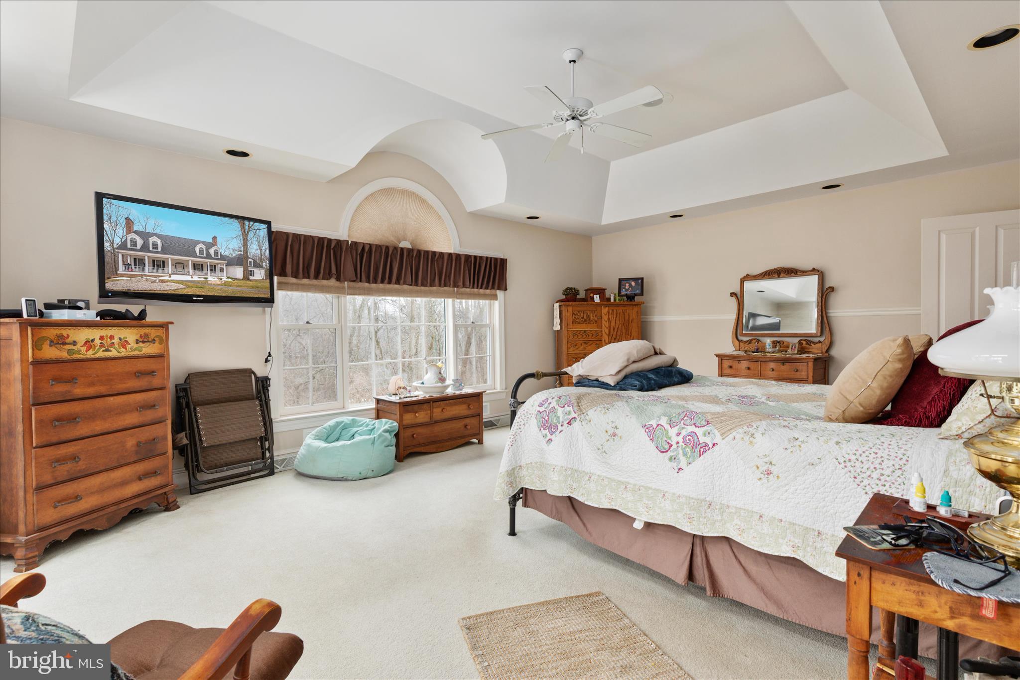 SPRING HOLLOW ESTATES - Residential