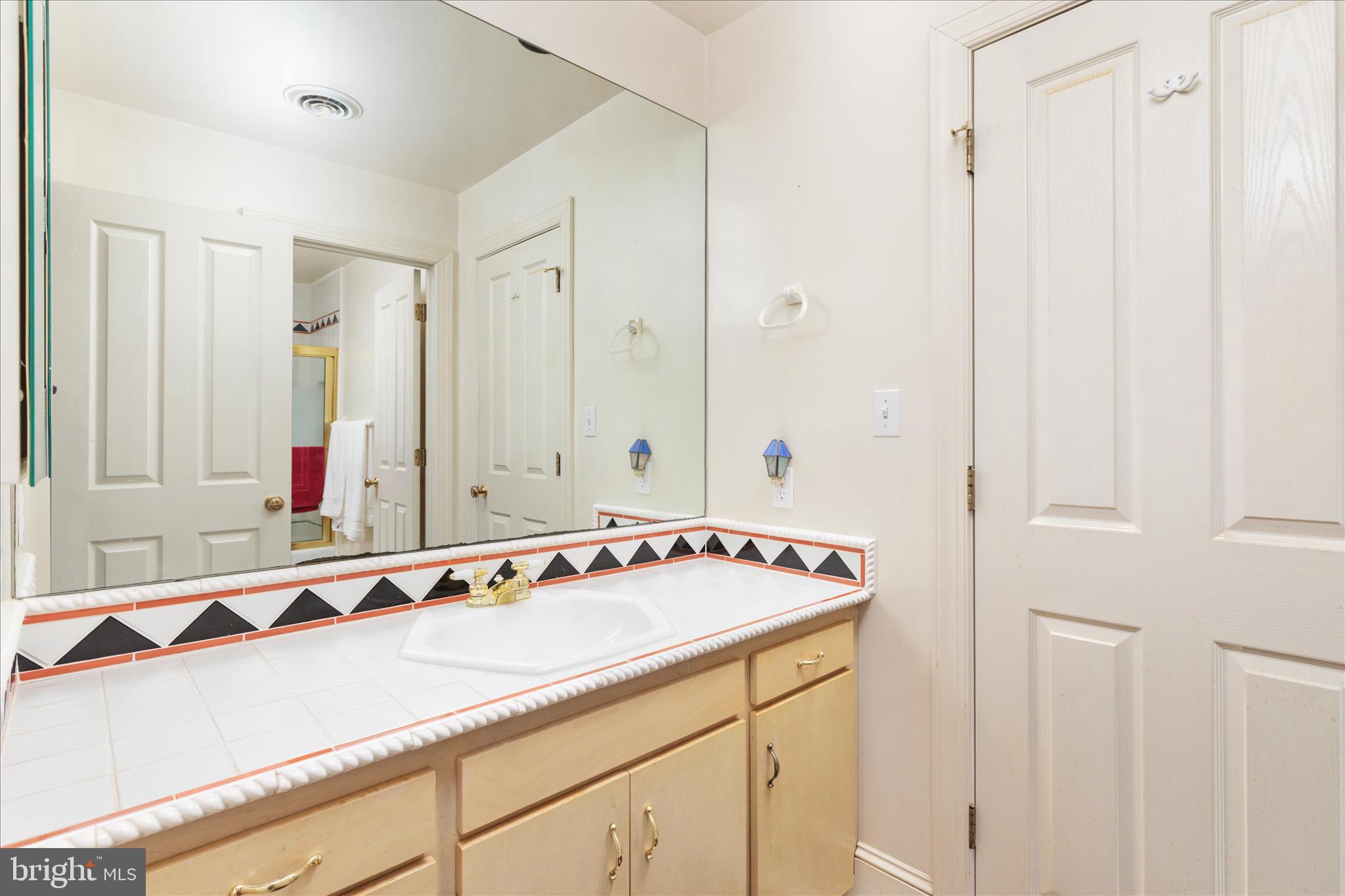 SPRING HOLLOW ESTATES - Residential