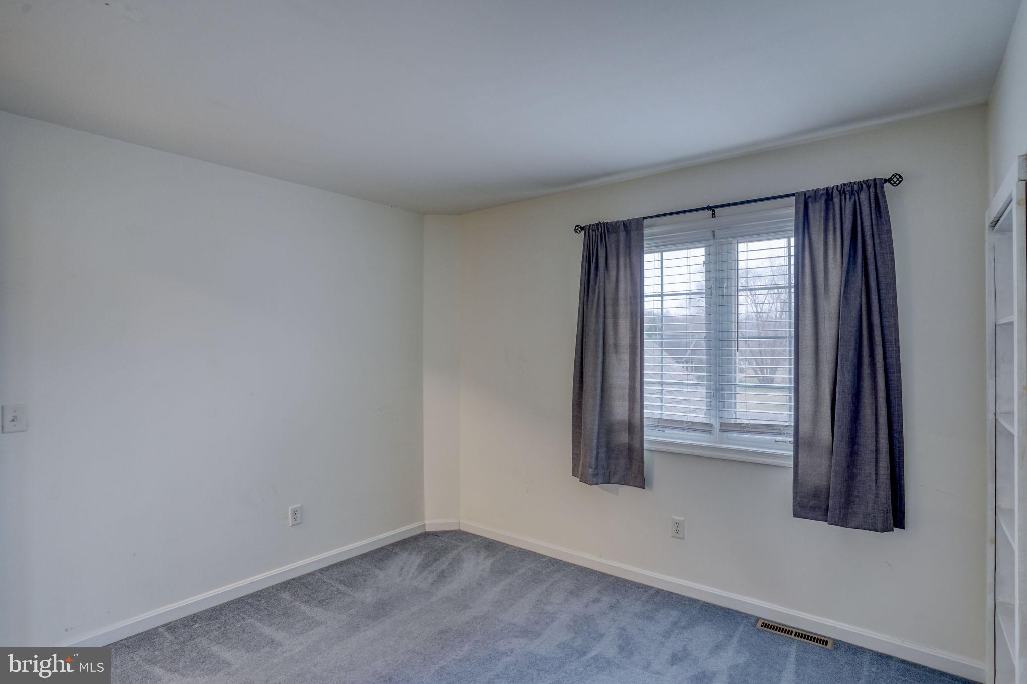 PLANTERS WOODS - Residential