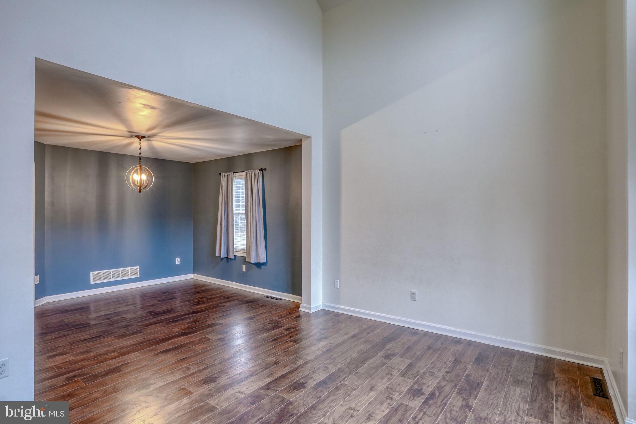 PLANTERS WOODS - Residential