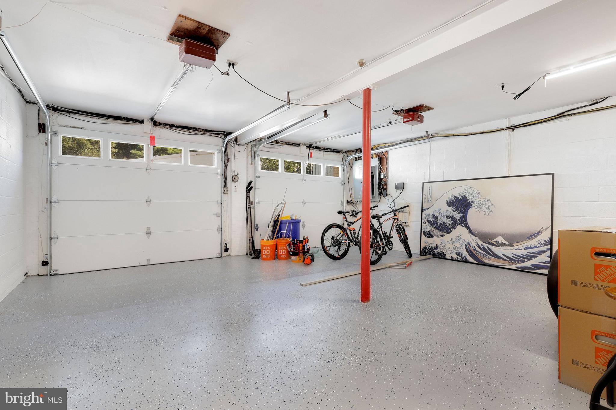 POTOMAC OUTSIDE - Residential