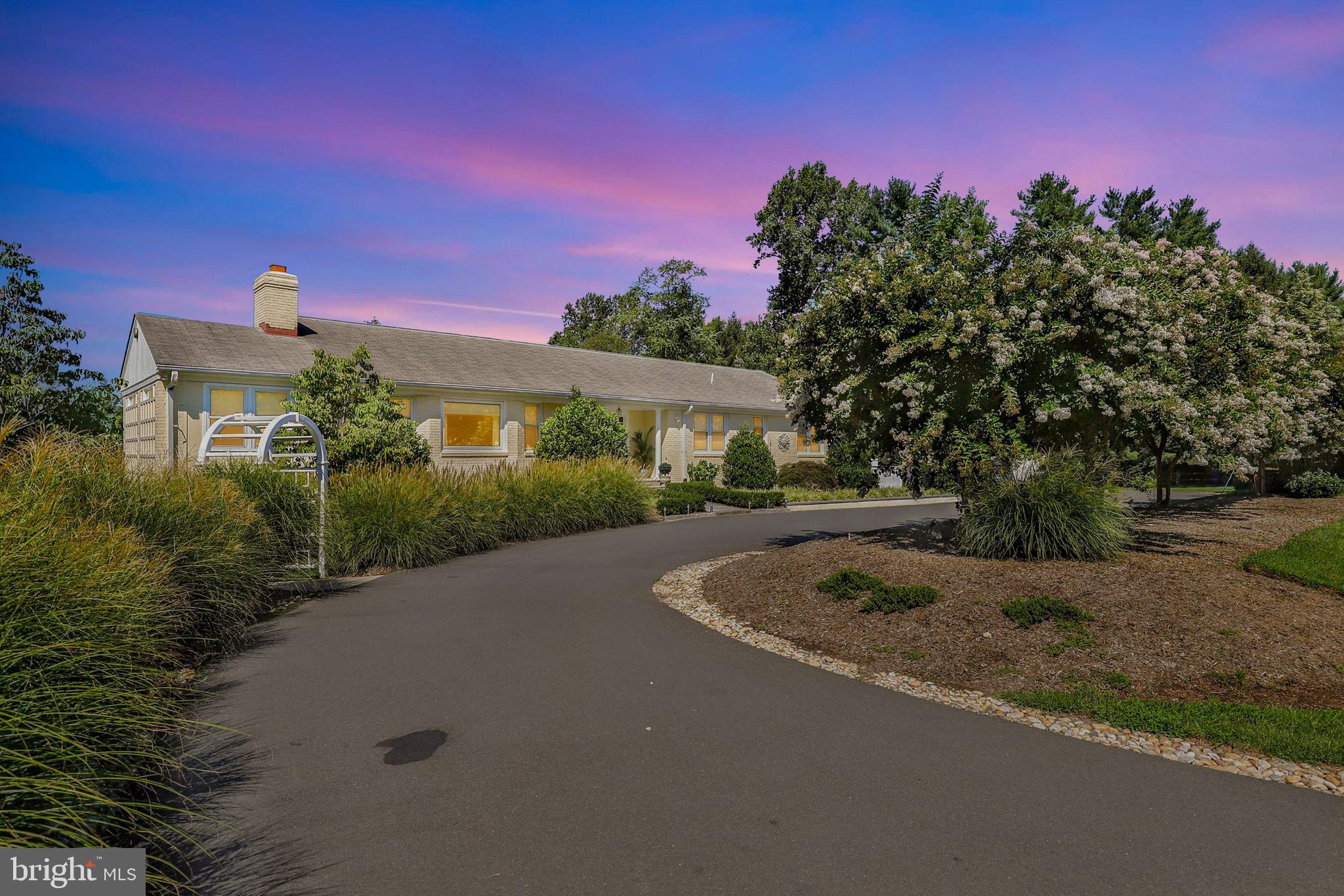 POTOMAC OUTSIDE - Residential