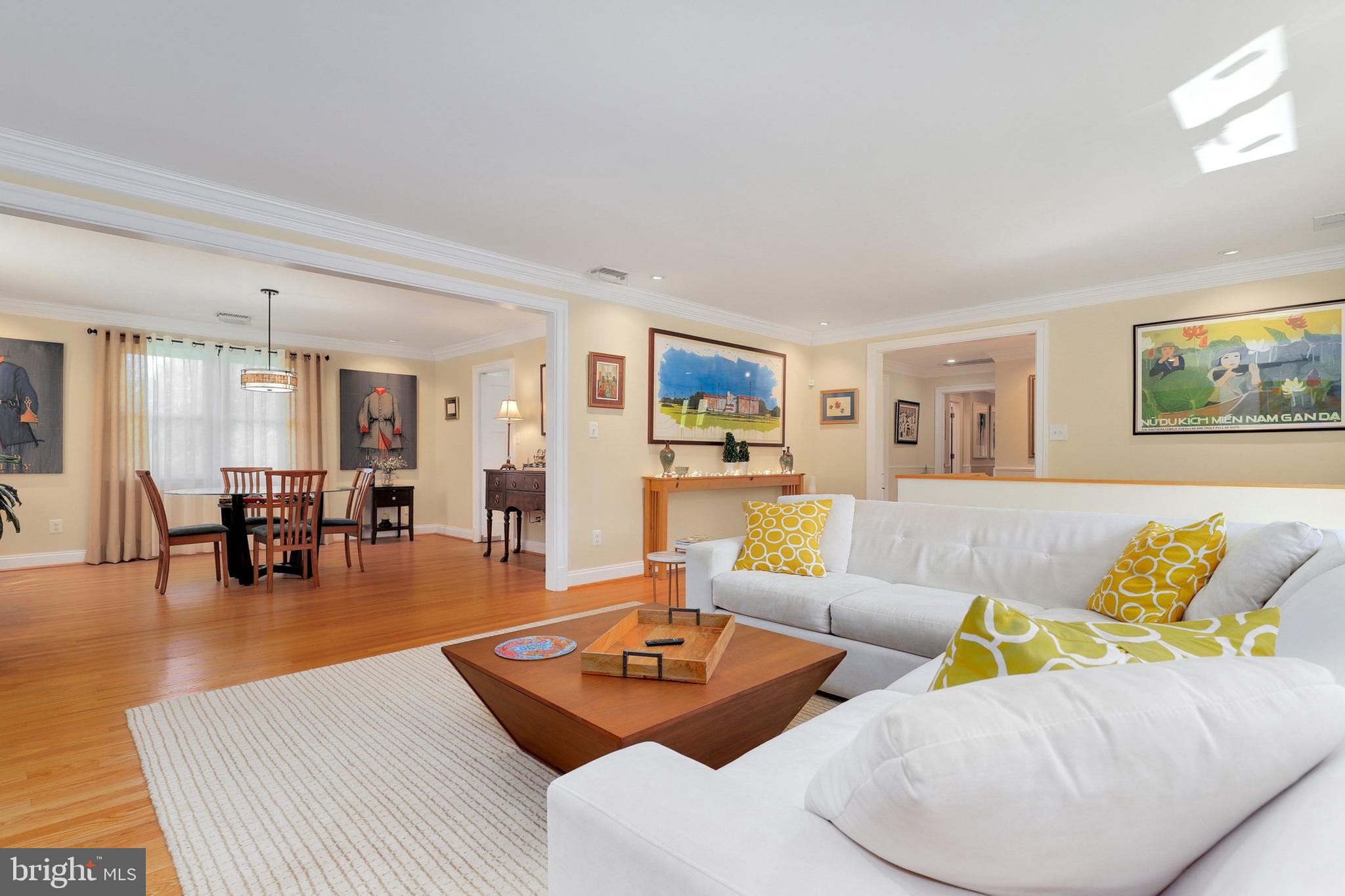 POTOMAC OUTSIDE - Residential