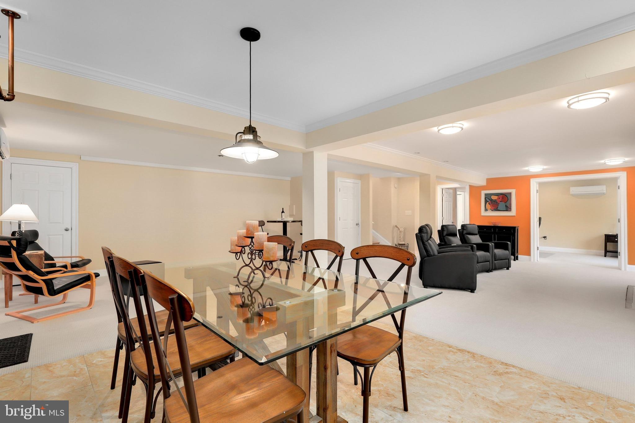 POTOMAC OUTSIDE - Residential