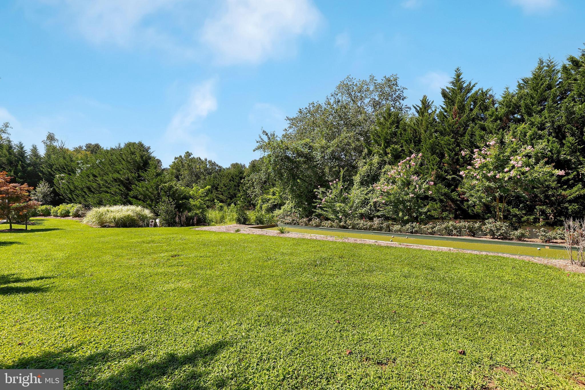 POTOMAC OUTSIDE - Residential