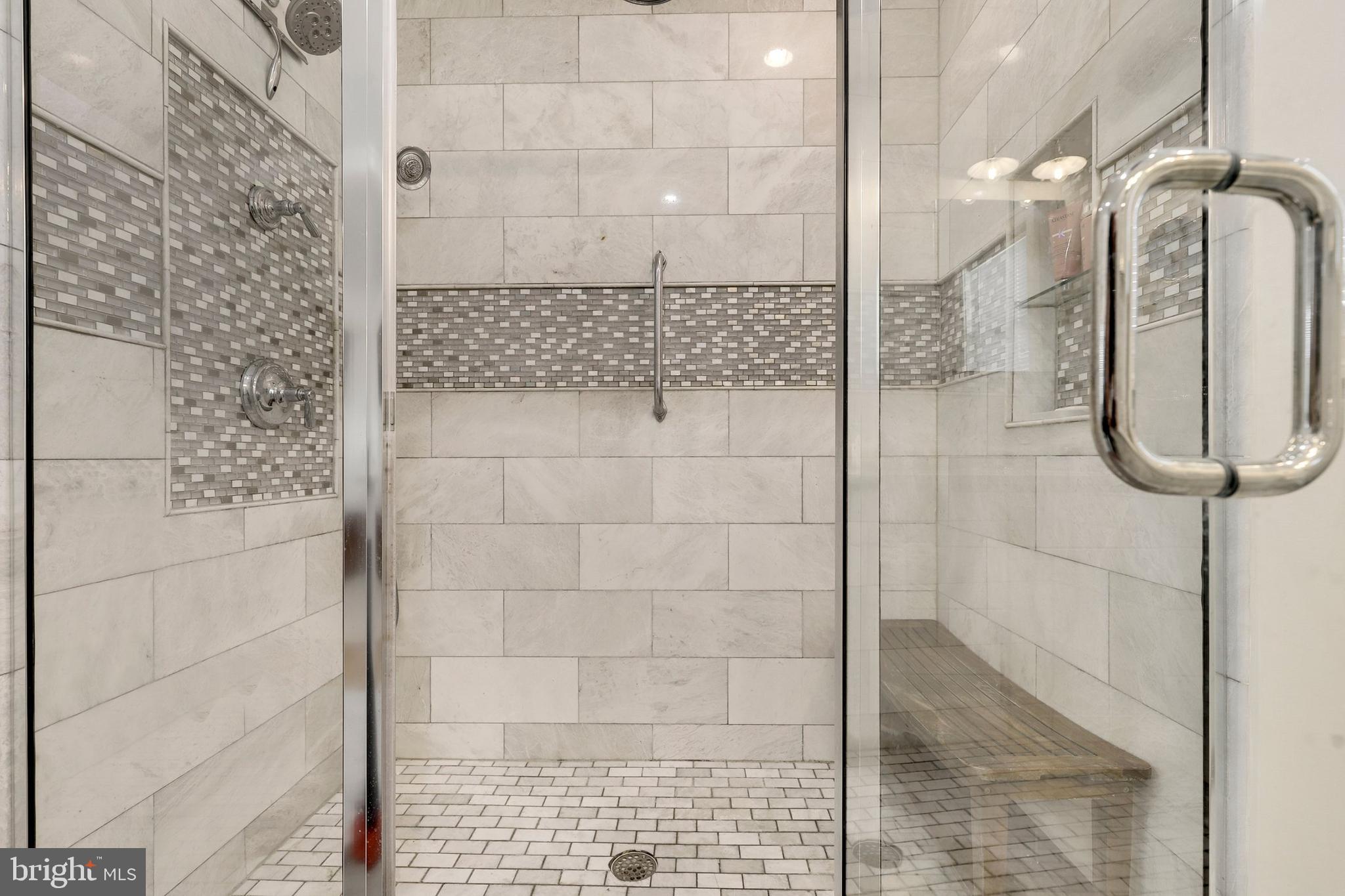 POTOMAC OUTSIDE - Residential