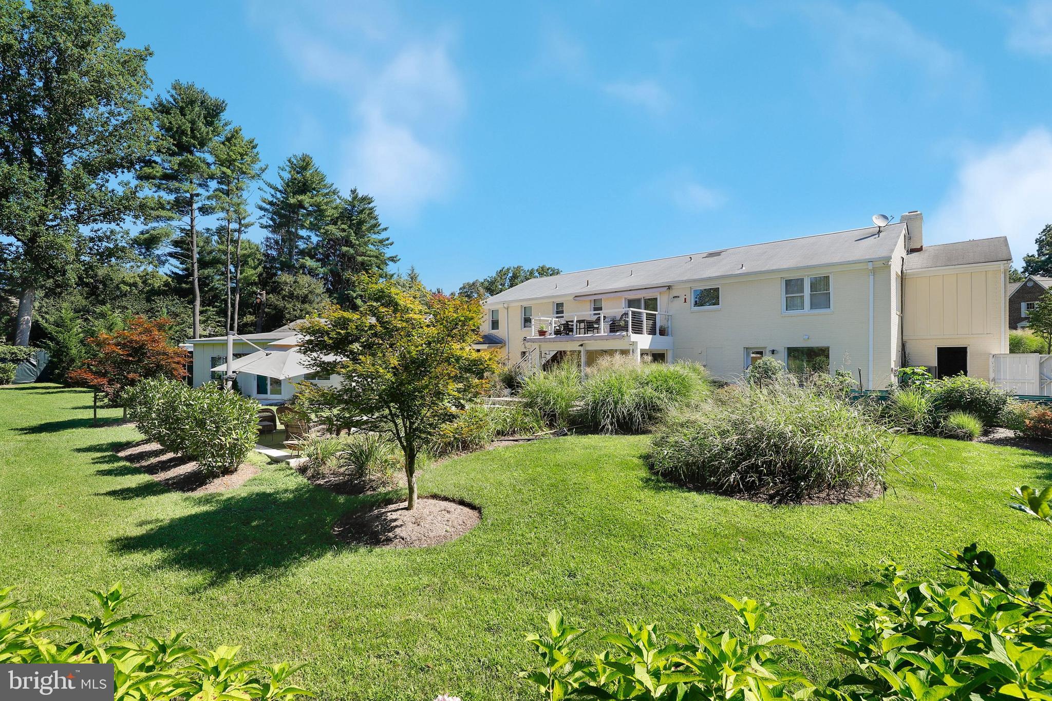 POTOMAC OUTSIDE - Residential