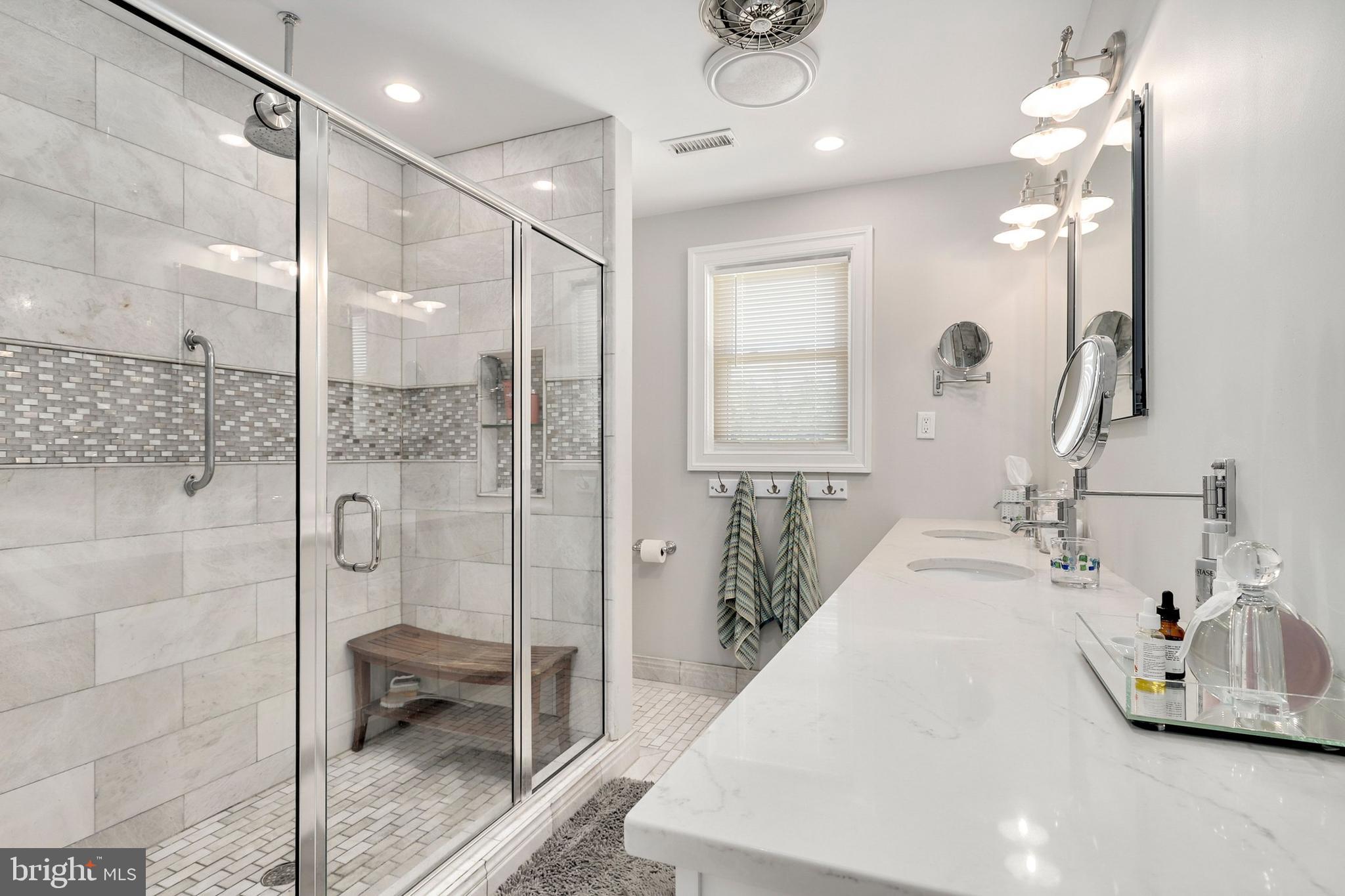 POTOMAC OUTSIDE - Residential