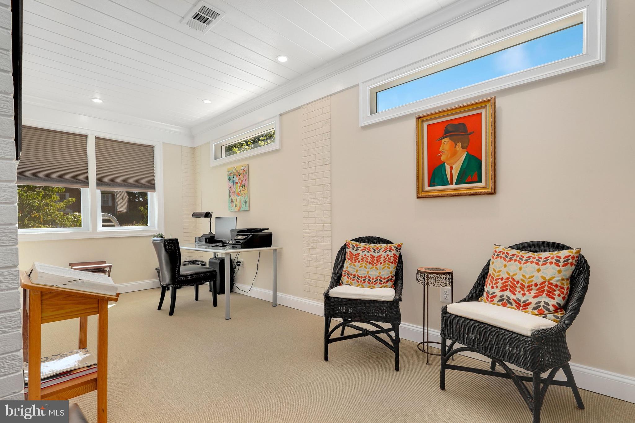 POTOMAC OUTSIDE - Residential