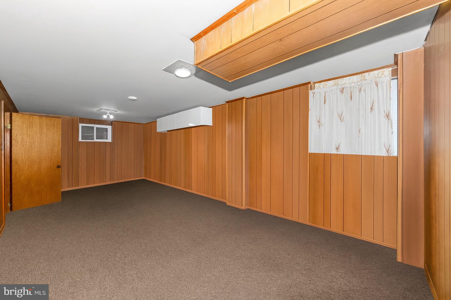 COLLEGE PARK ESTATES - Residential