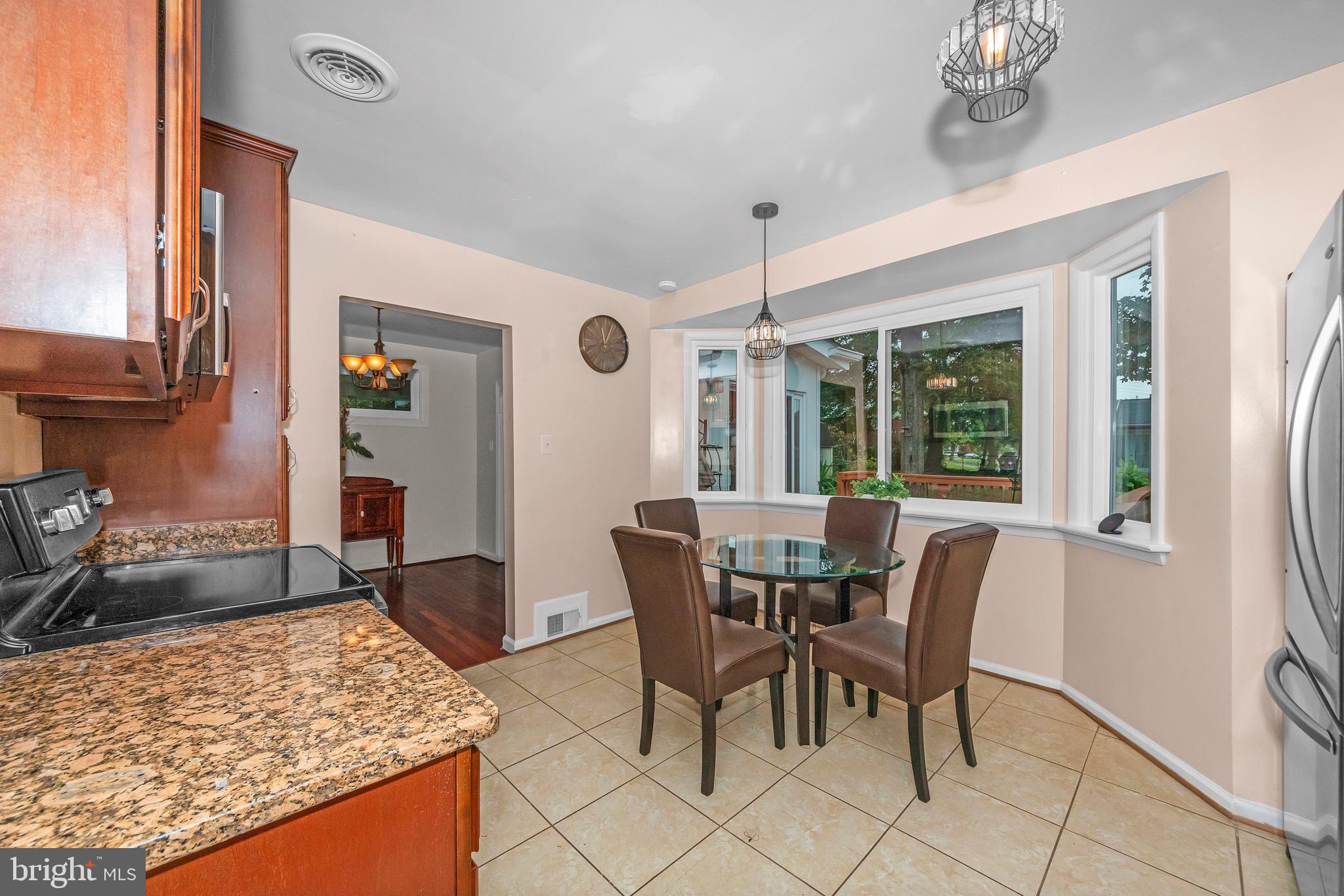 COLLEGE PARK ESTATES - Residential