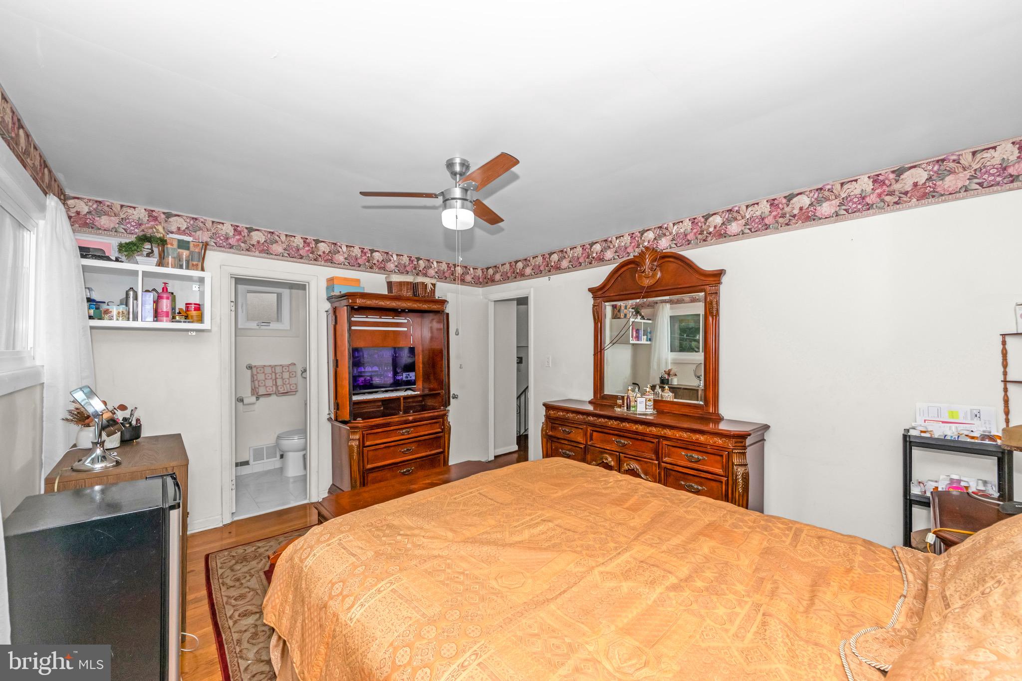 COLLEGE PARK ESTATES - Residential